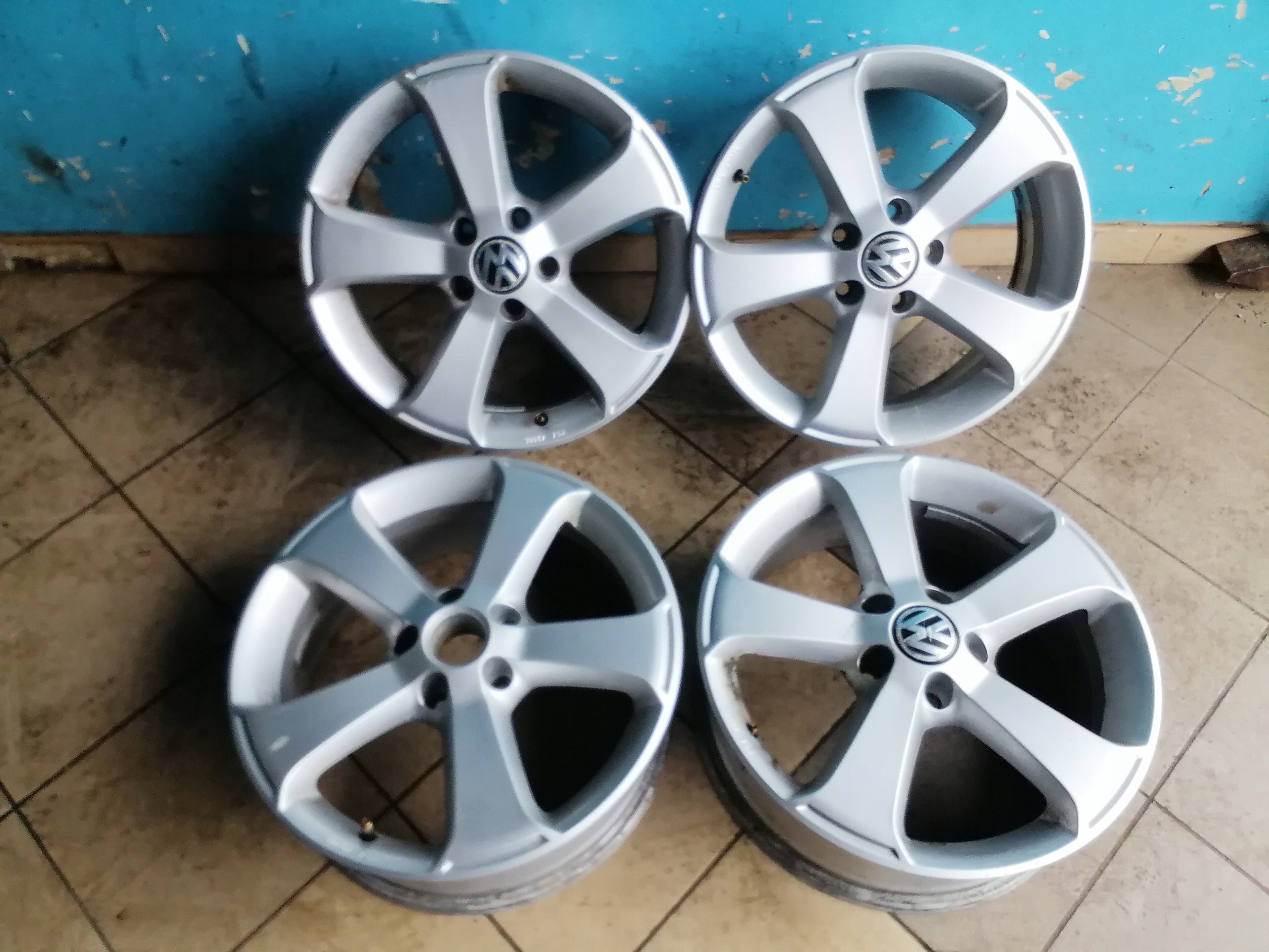  Alu Felge Volkswagen T4 Aluminum rim 17 Zoll 6.5J 5x112 39ET 1K8071497 product image