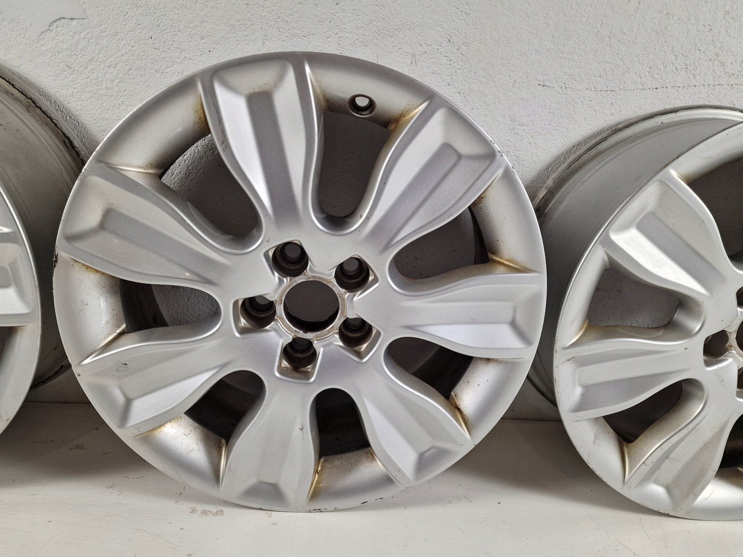 Alu Felge Volkswagen T3 Aluminum rim 16 Zoll 6.0J 5x100 30ET 8X0601025A