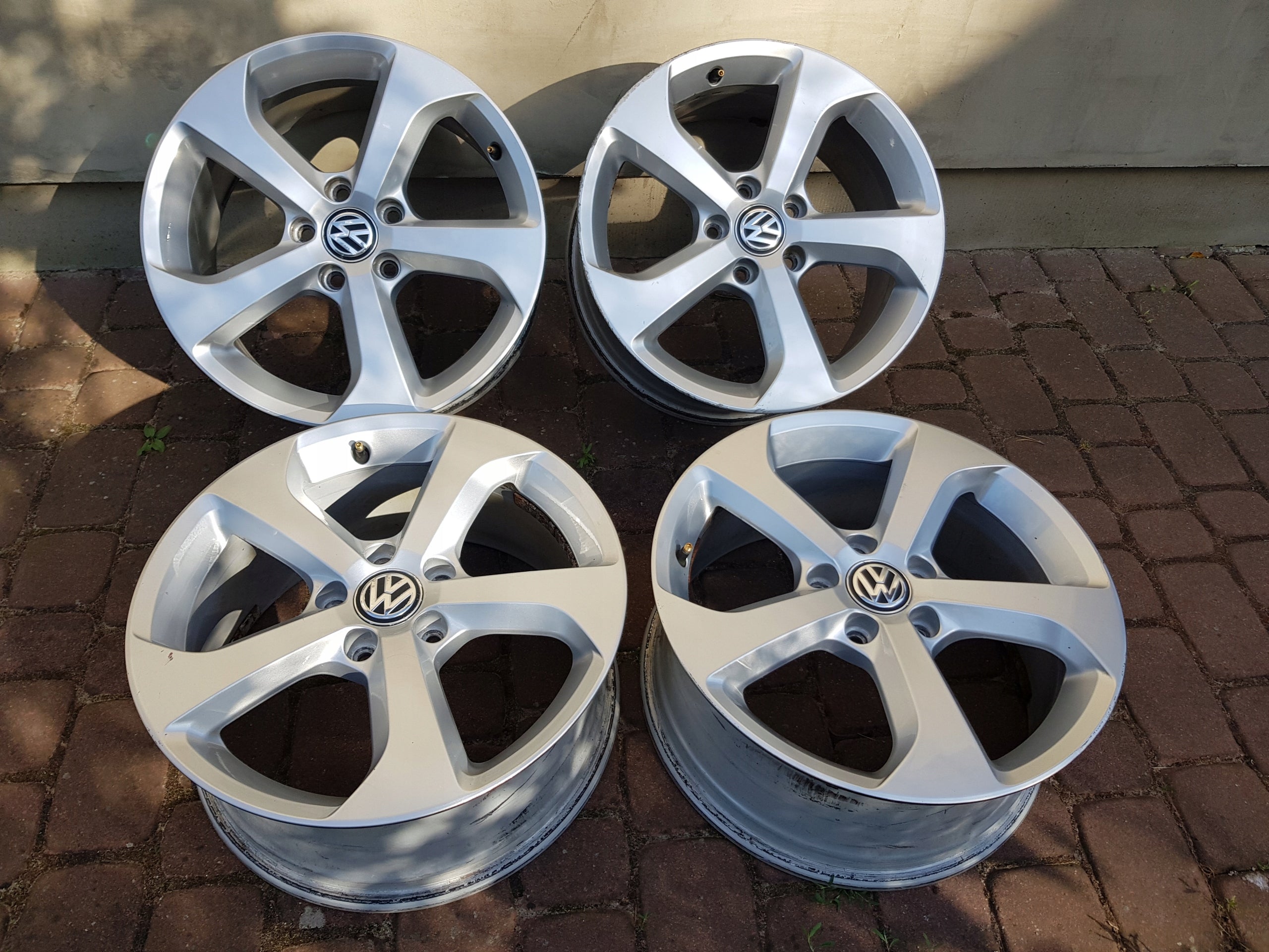  Aluminium rim Volkswagen Golf VII Passat Golf Golf V Golf VI 17 inch 7.5J 5x112 49ET  product image