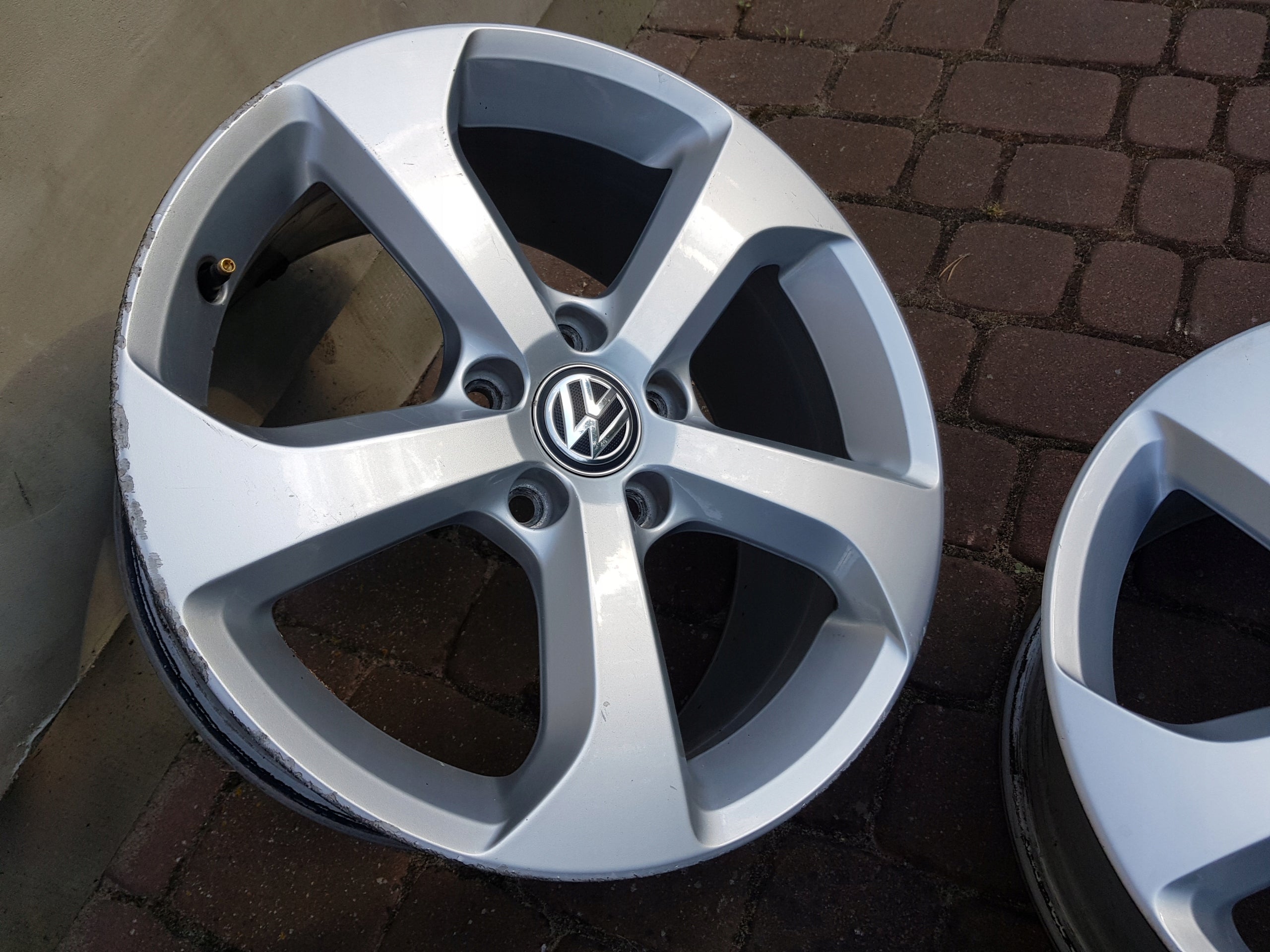 Alu Felge Volkswagen Golf VII Passat Golf Golf V Golf VI 17 Zoll 7.5J 5x112 49ET