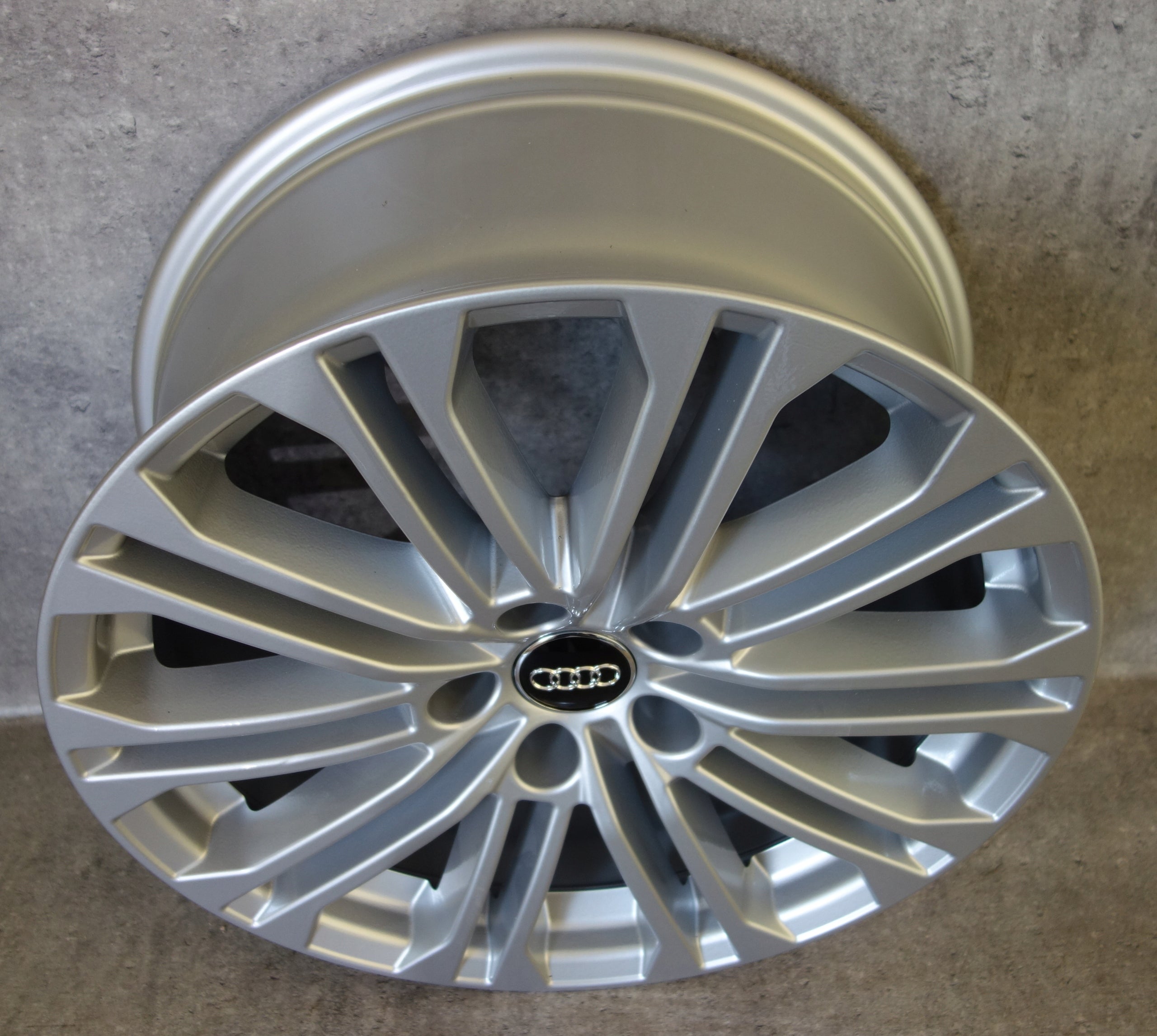 Alu Felge Volkswagen T4 Aluminum rim 18 Zoll 8.0J 5x112 31ET 8W0601025EE