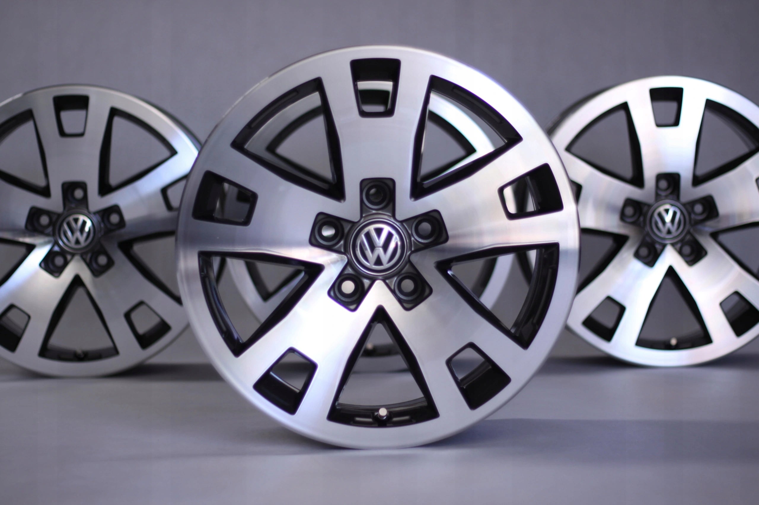 Alu Felge Volkswagen T6 LT Multivan Amarok T5 T4 17 Zoll 8.0J 5x120 49ET