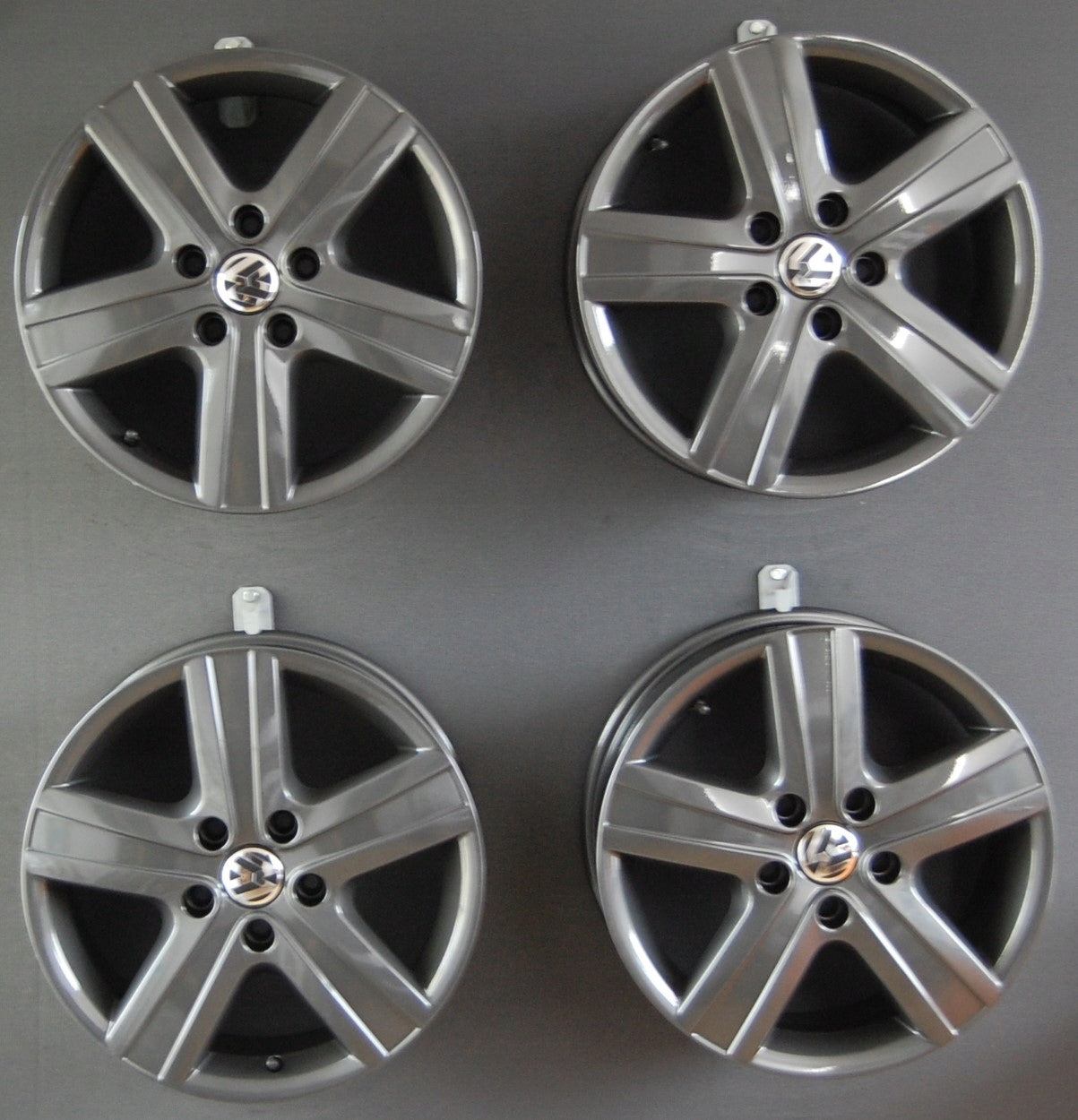  Aluminium rim Volkswagen T6 LT Multivan Amarok T5 17 inch 7.0J 5x120 55ET 7H0601025H  product image