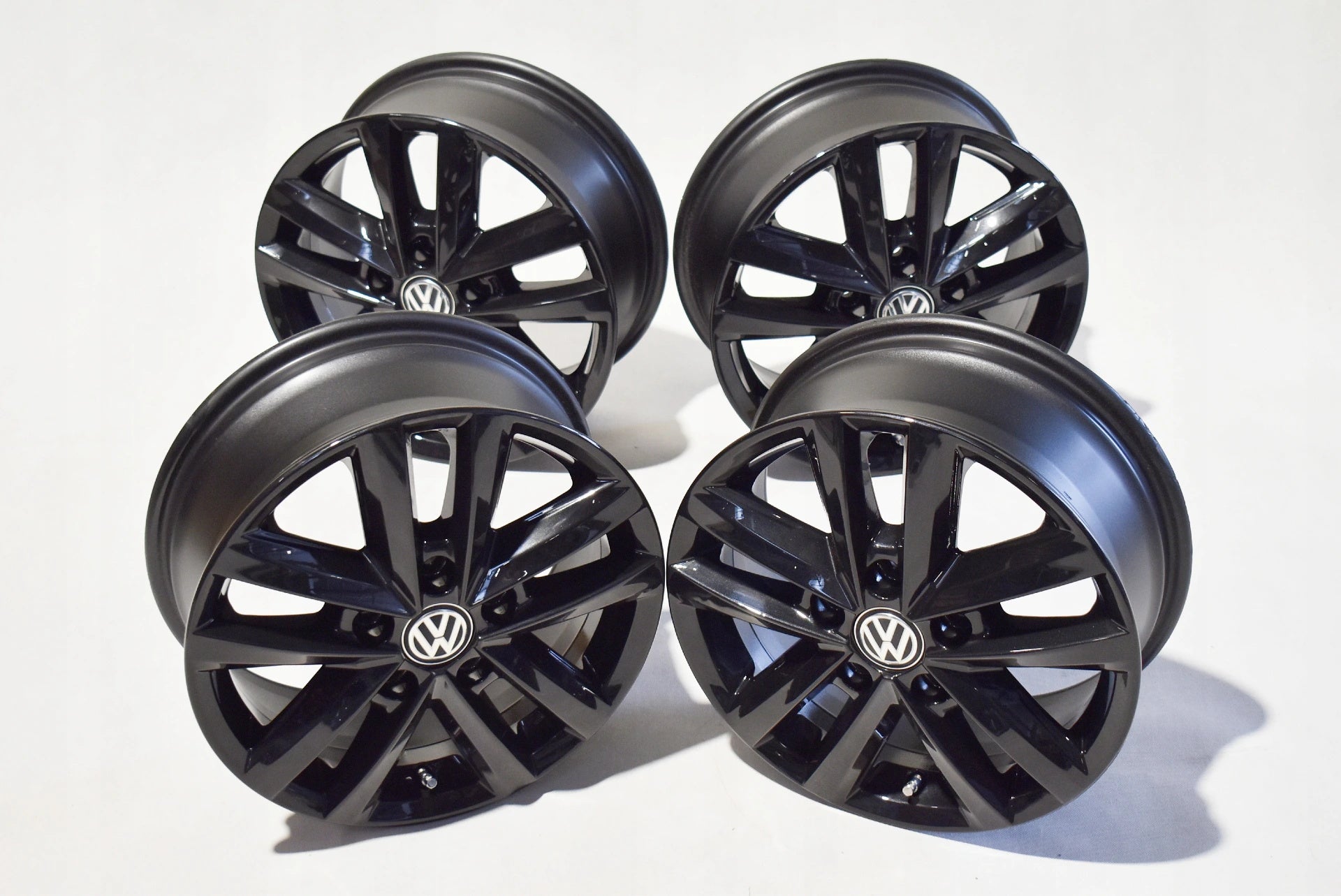 Alu Felge Volkswagen Amarok T6 T5 16 Zoll 6.5J 5x120 62ET 2H0601025AE