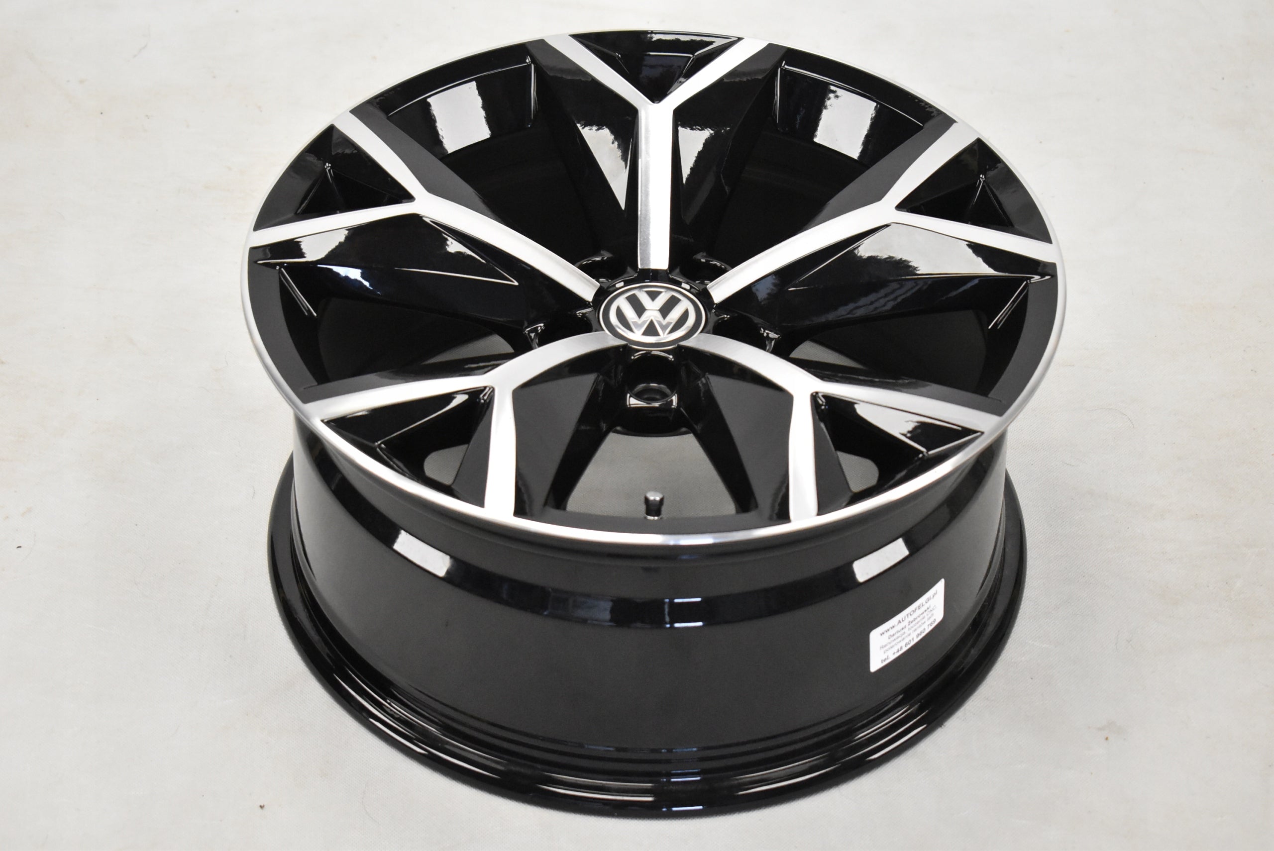 Alu Felge Volkswagen Arteon T3 Atlas Touareg 18 Zoll 8.0J 5x112 34ET 3QF601025A