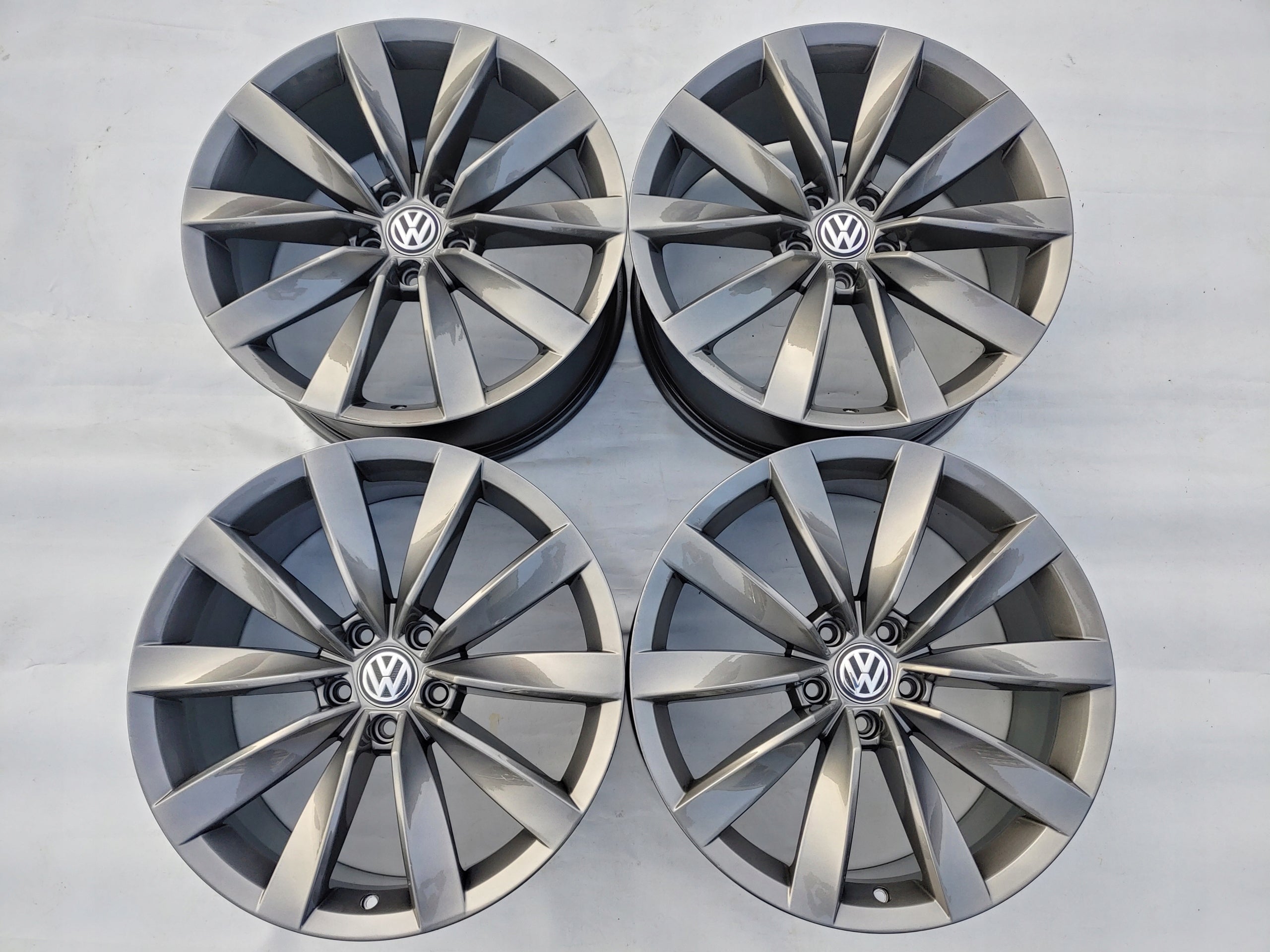  Alu Felge Volkswagen Arteon CC Passat 19 Zoll 8.0J 5x112 40ET 3G8601025G product image