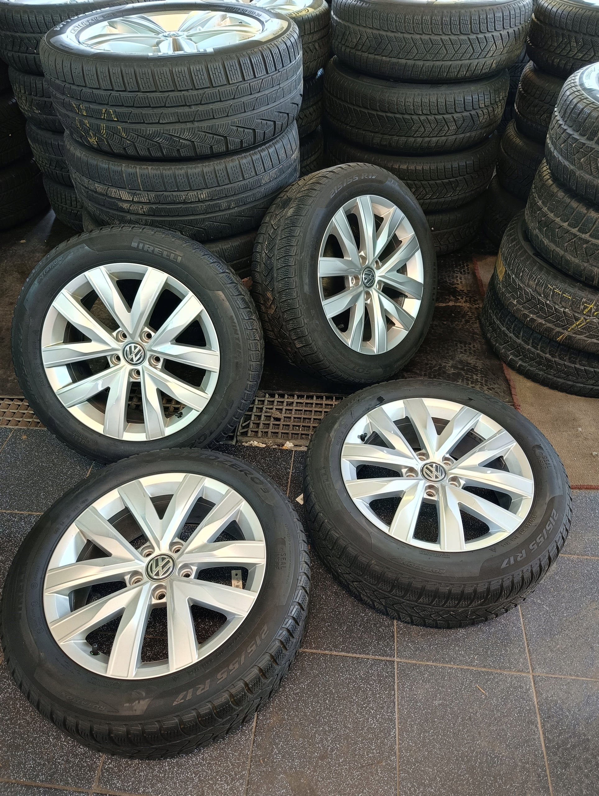 Alu Felge Volkswagen Arteon Tiguan Golf 17 Zoll 7.0J 5x112 38ET 3G8601025