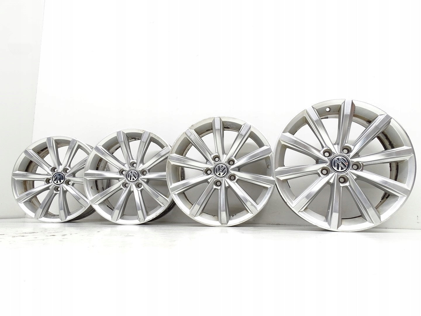  Aluminium rim Volkswagen Arteon Passat T4 17 inch 7.0J 5x112 3G0601025D  product image