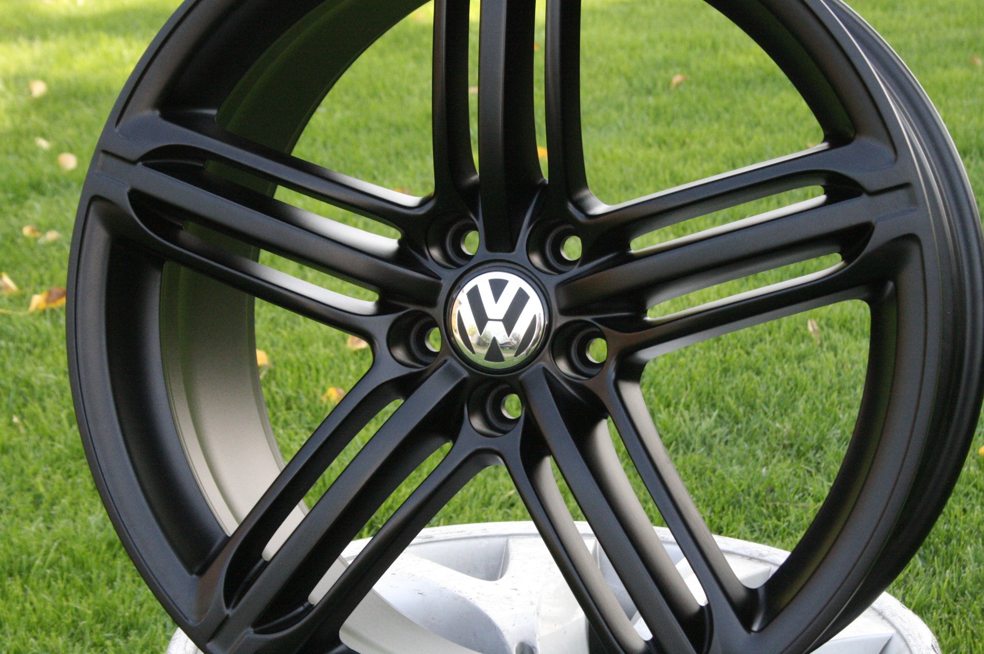  Alu Felge Volkswagen Arteon Tiguan Passat 20 Zoll 8.5J 5x112 33ET 8R0601025BG product image