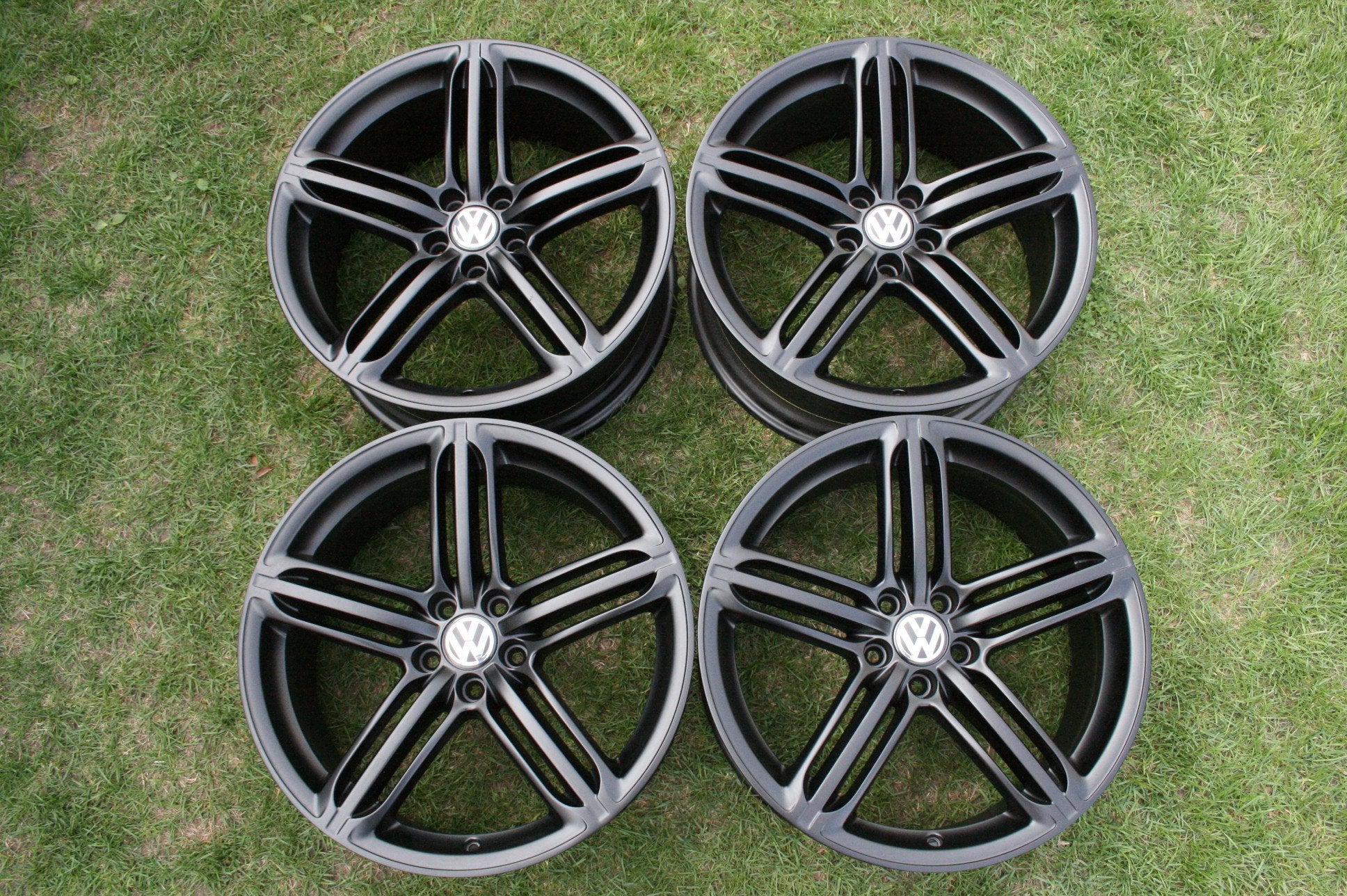 Alu Felge Volkswagen Arteon Tiguan Passat 20 Zoll 8.5J 5x112 33ET 8R0601025BG