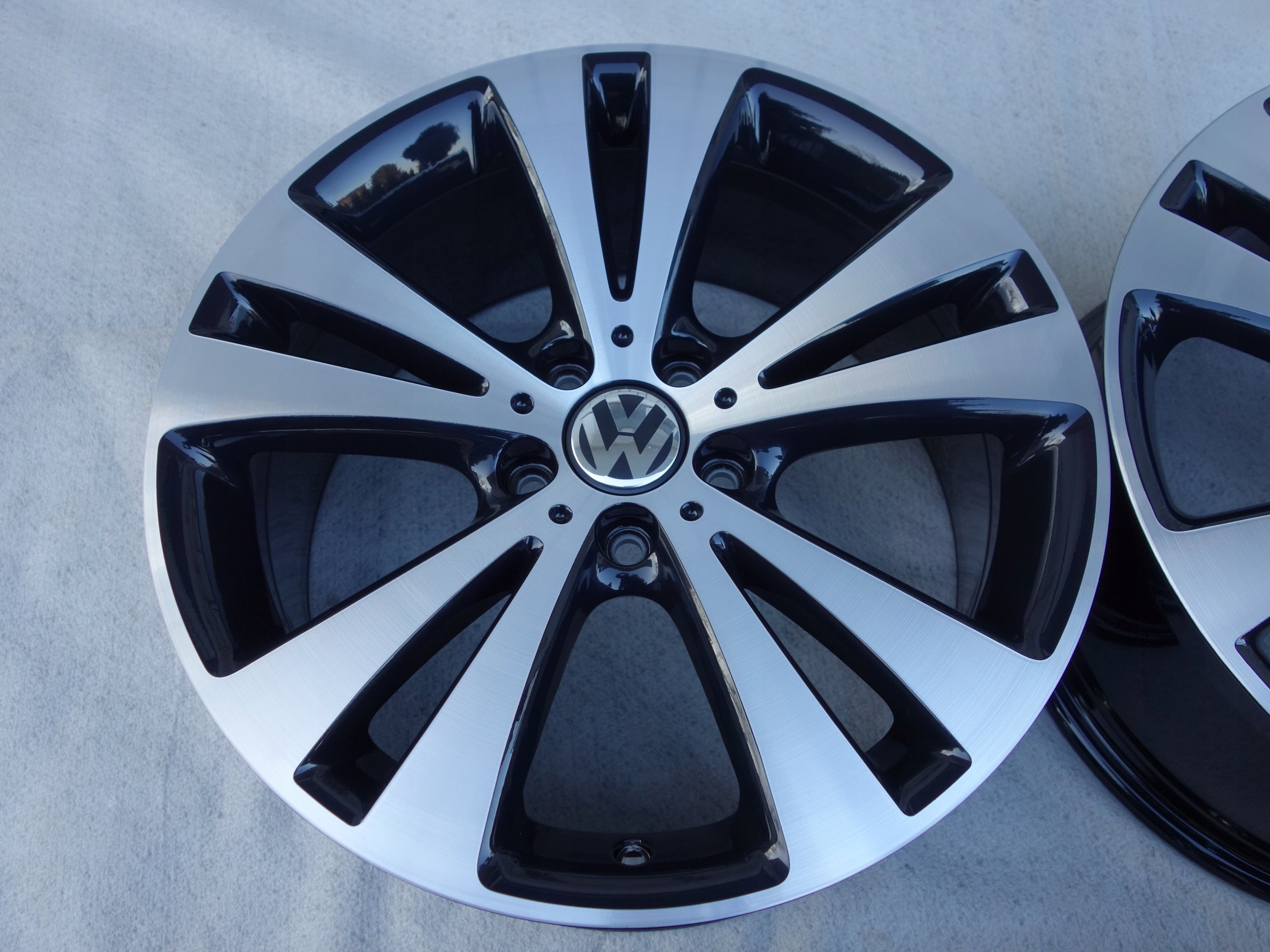 Alu Felge Volkswagen Arteon Tiguan Passat 18 Zoll 8.0J 5x112 44ET