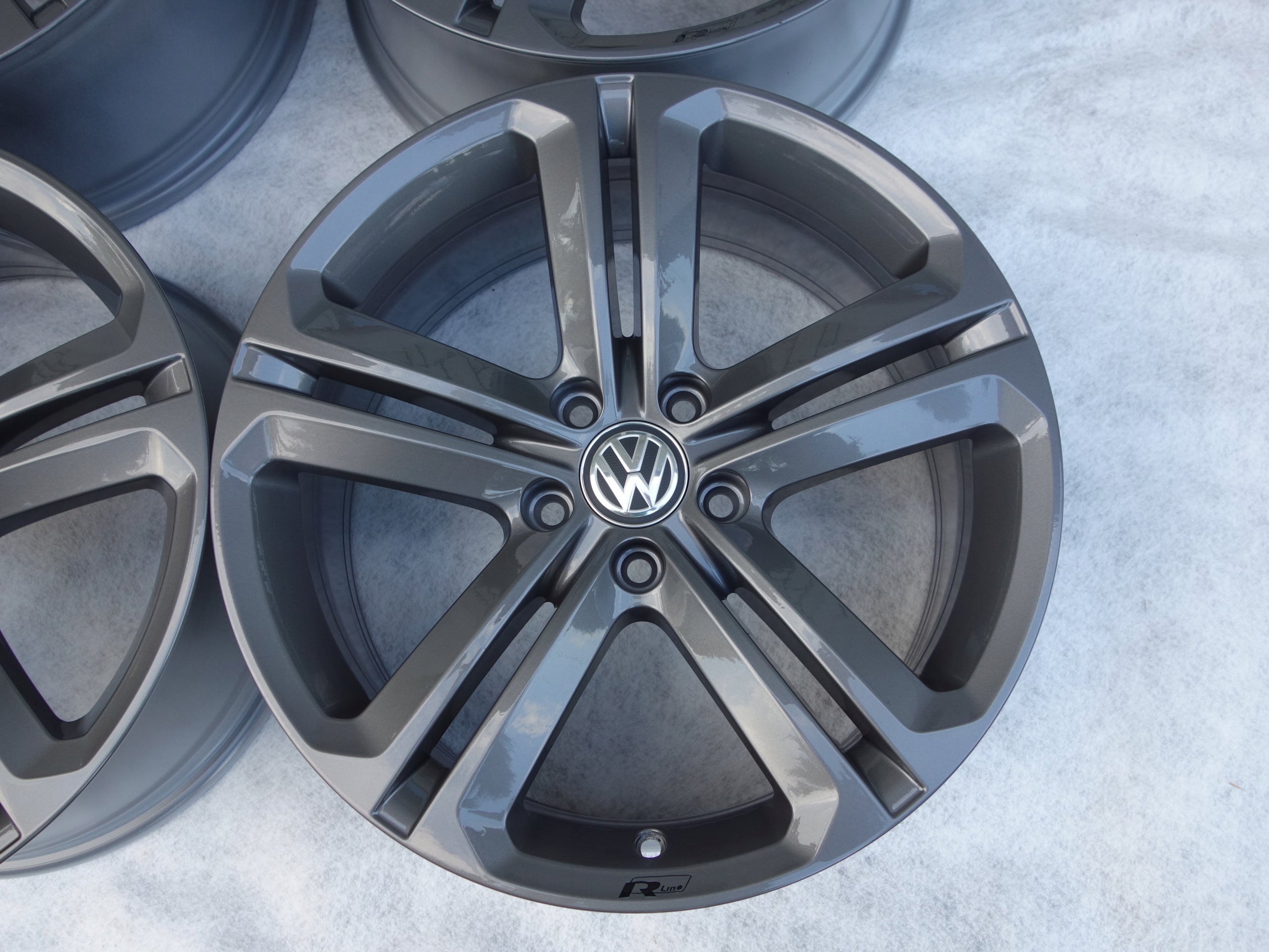 Alu Felge Volkswagen Arteon Tiguan Passat 18 Zoll 8.0J 5x112 44ET 3AA601025N