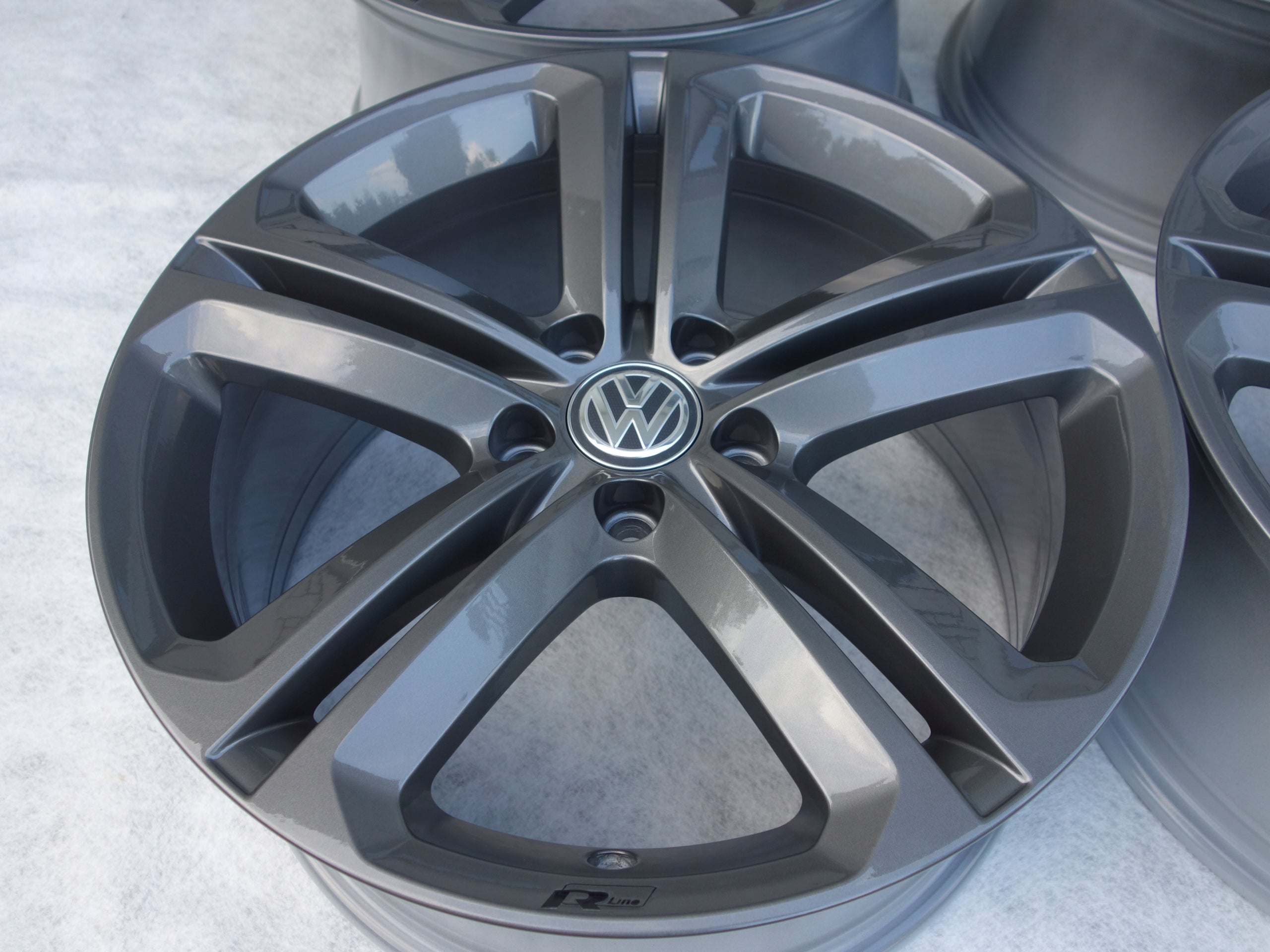 Alu Felge Volkswagen Arteon Tiguan Passat 18 Zoll 8.0J 5x112 44ET 3AA601025N