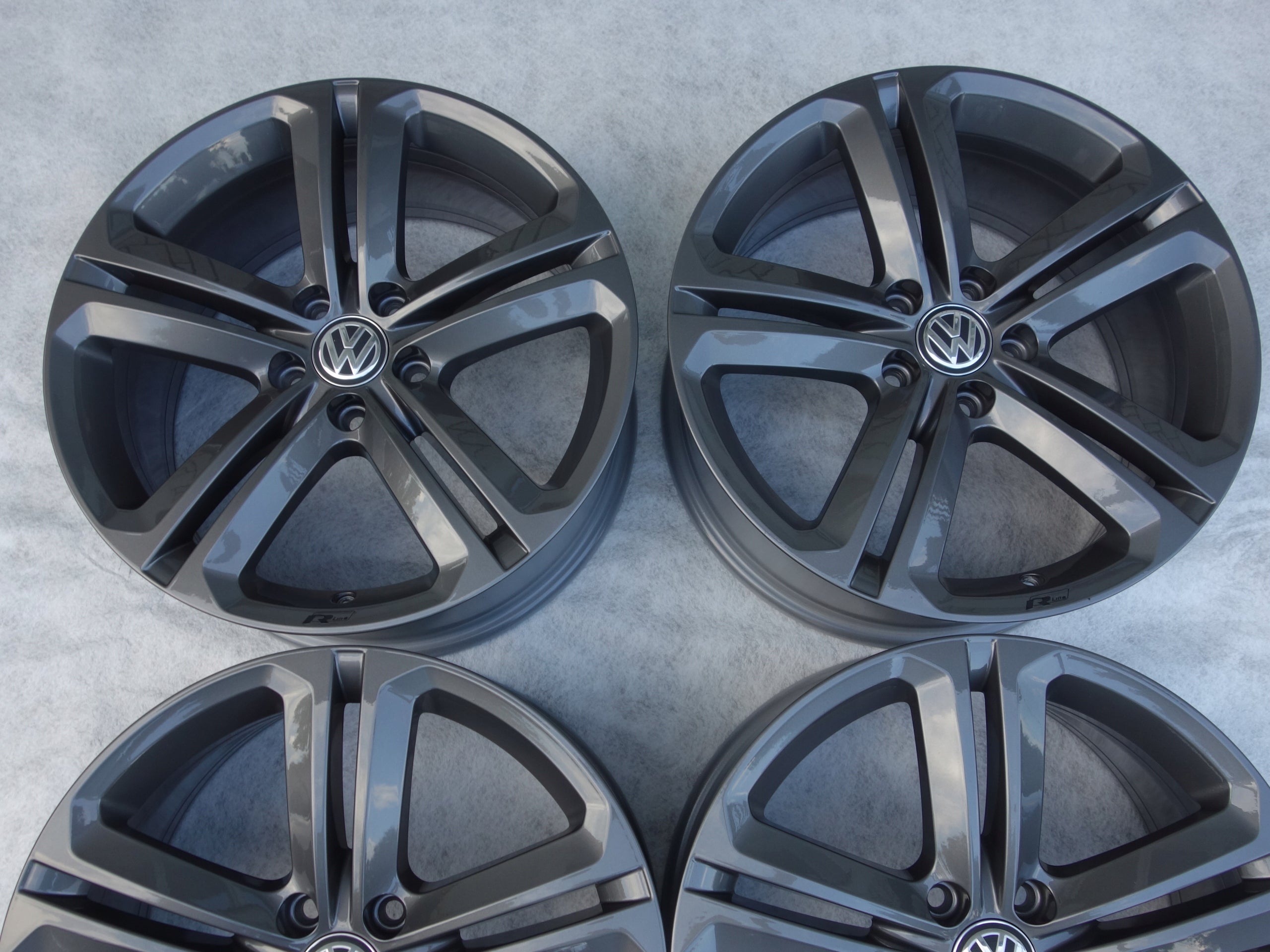 Alu Felge Volkswagen Arteon Tiguan Passat 18 Zoll 8.0J 5x112 44ET 3AA601025N