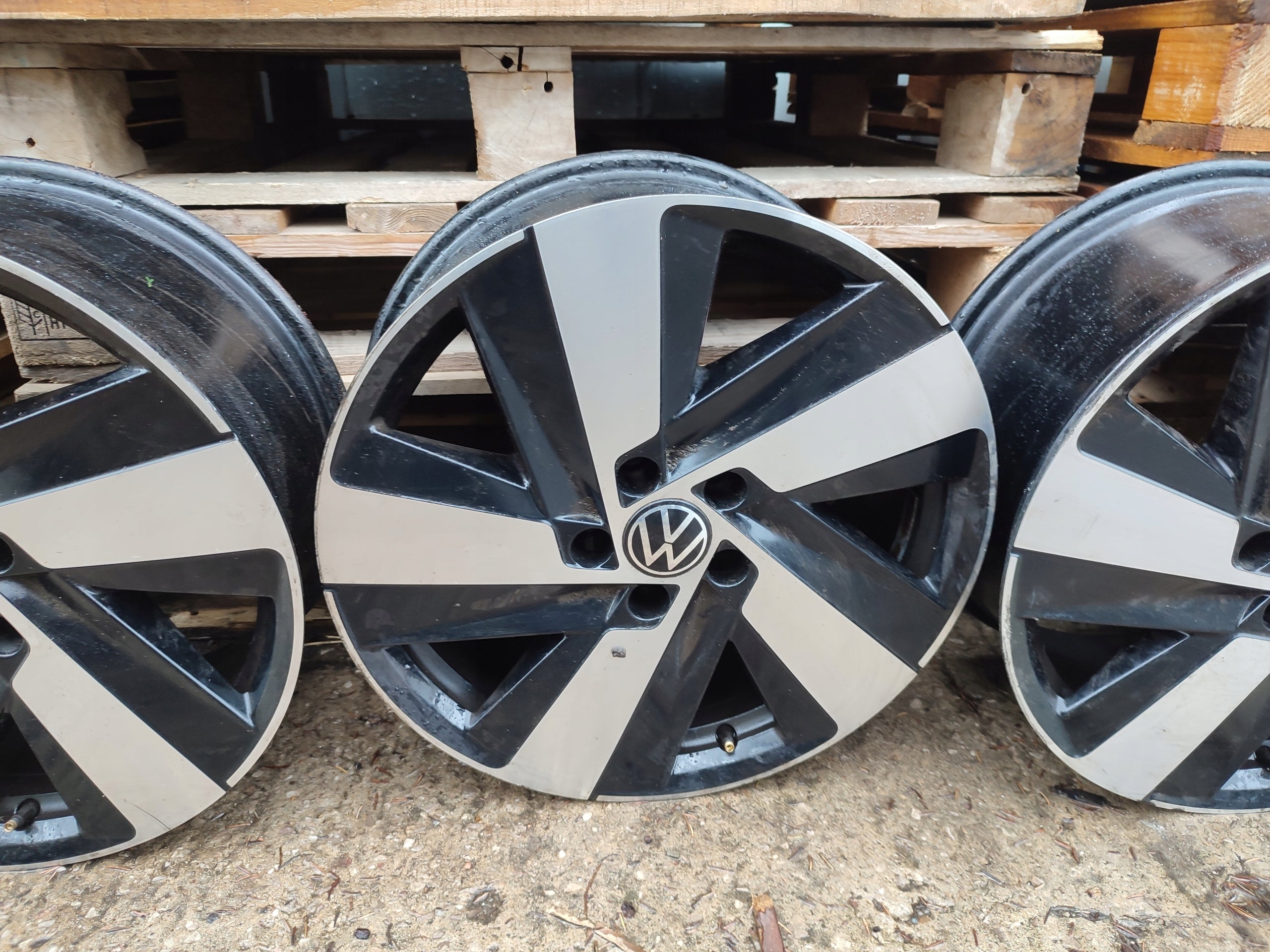 Alu Felge Volkswagen Arteon T4 Aluminum rim 18 Zoll 8.0J 5x112 3G8601025AB