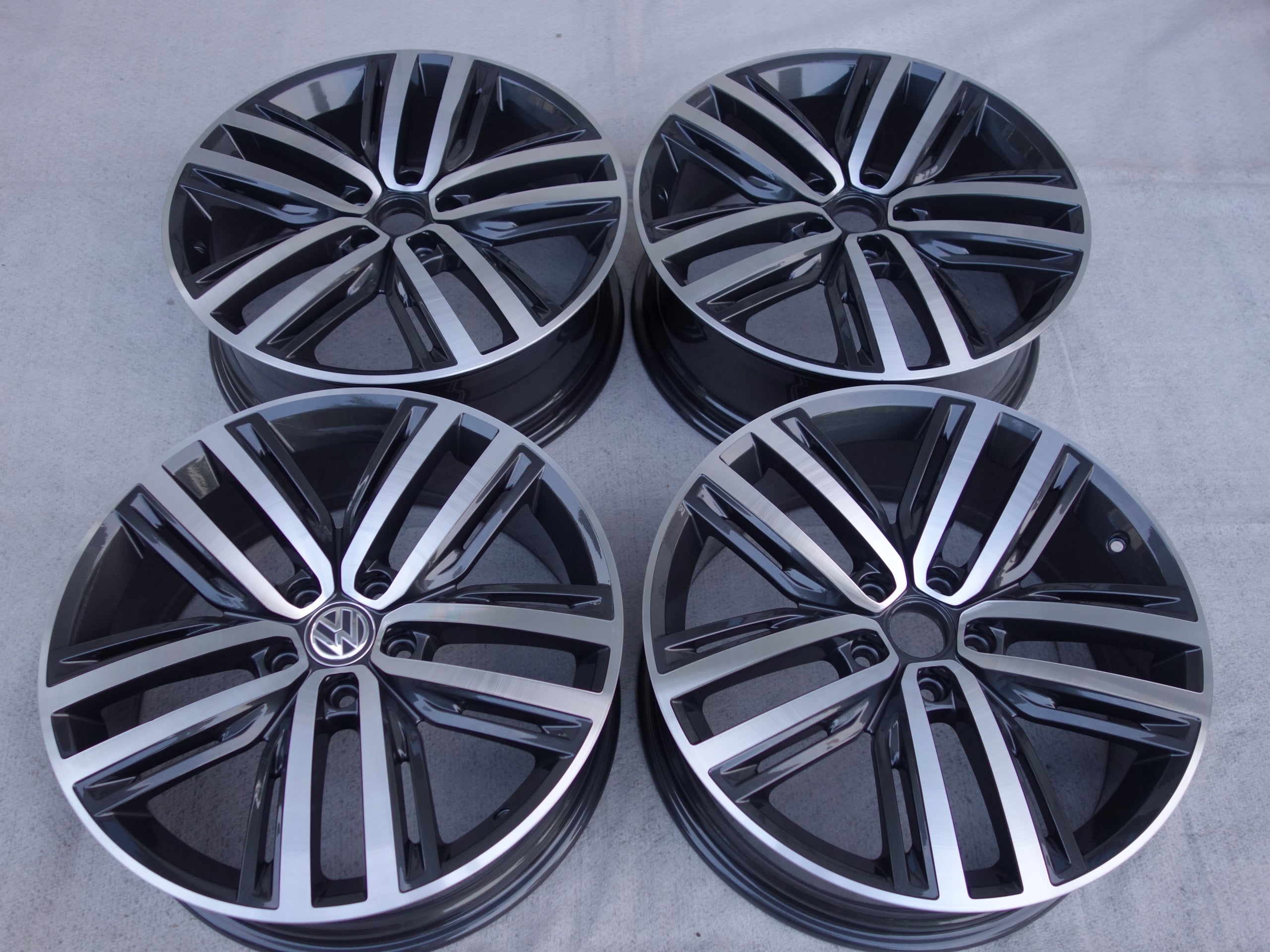 Alu Felge Volkswagen Arteon Tiguan Touran 19 Zoll 7.0J 5x112 43ET