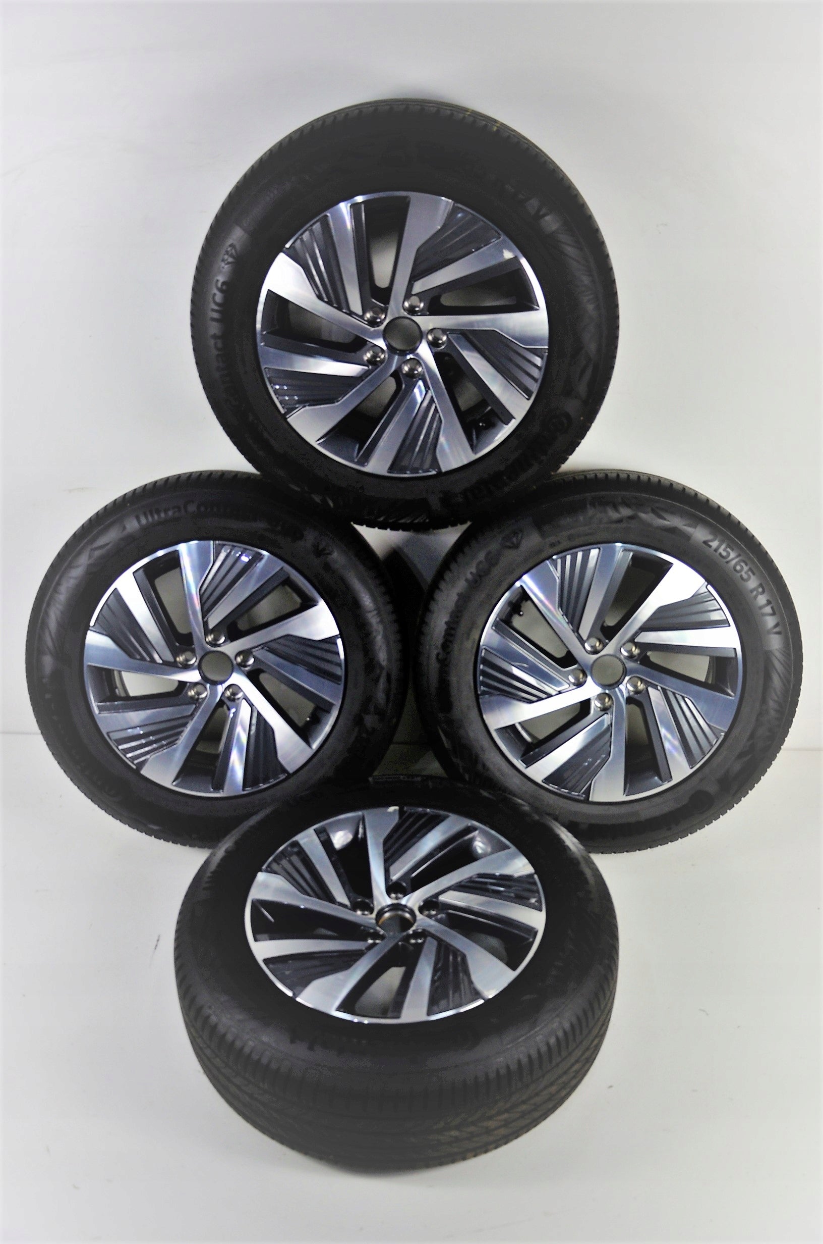  Alu Felge Volkswagen Arteon Aluminum rim 17 Zoll 7.0J 5x112 -40ET 3G8601025D product image