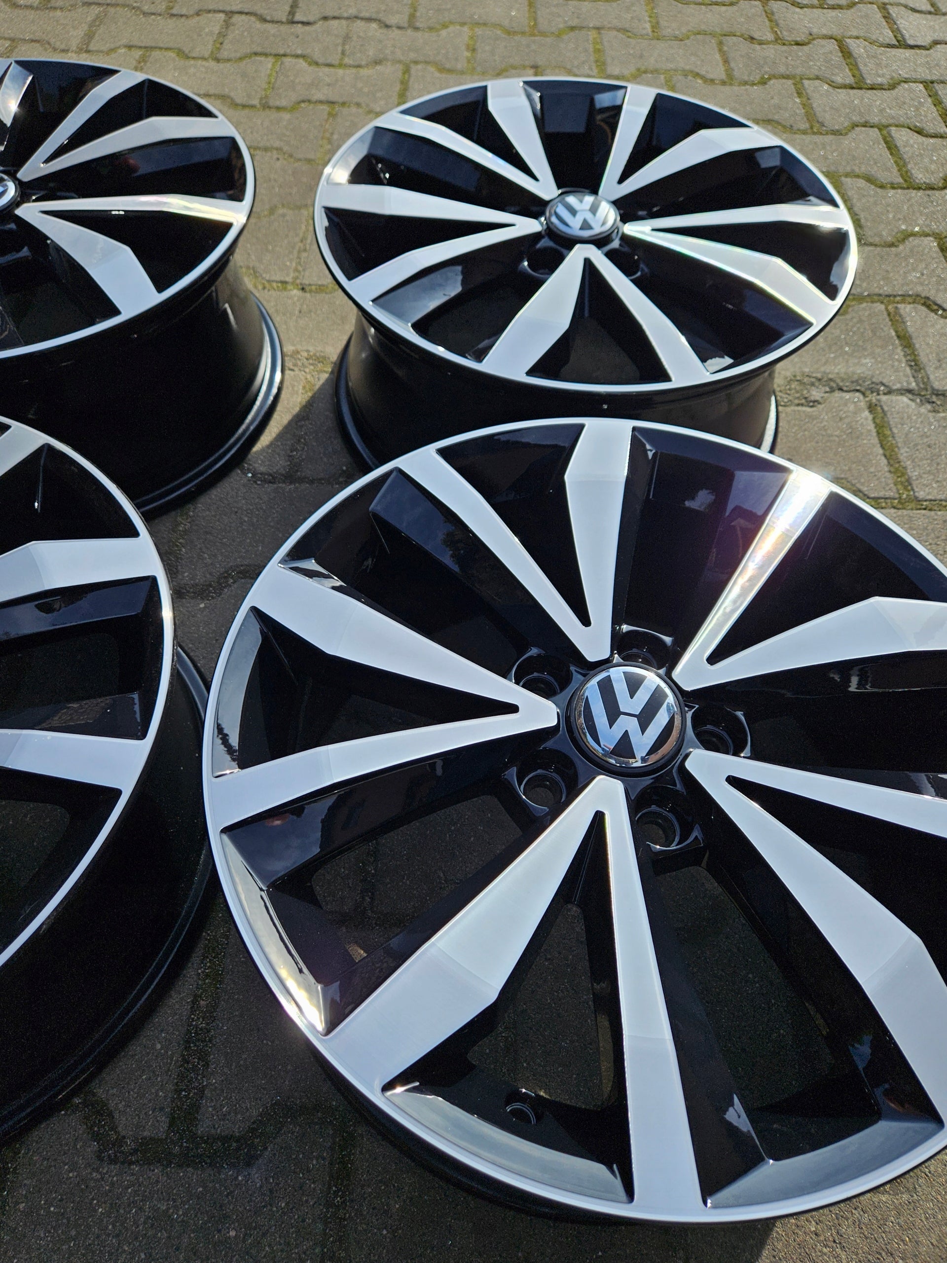 Alu Felge Volkswagen Sharan Aluminum rim 17 Zoll 7.0J 5x112 45ET 2ga601025p