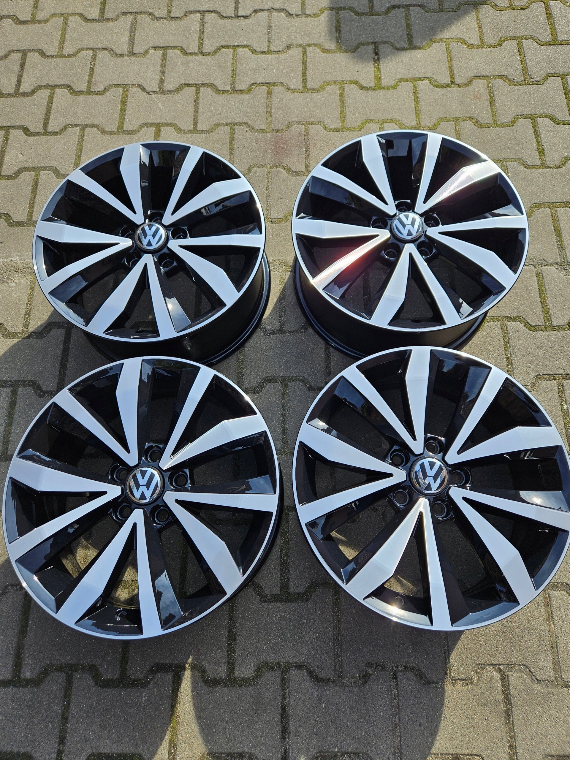 Alu Felge Volkswagen Sharan Aluminum rim 17 Zoll 7.0J 5x112 45ET 2ga601025p