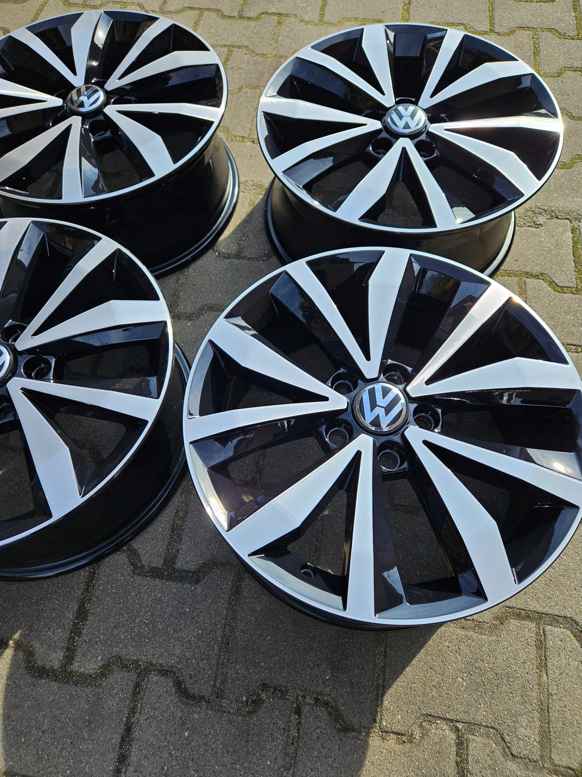 Alu Felge Volkswagen Sharan Aluminum rim 17 Zoll 7.0J 5x112 45ET 2ga601025p