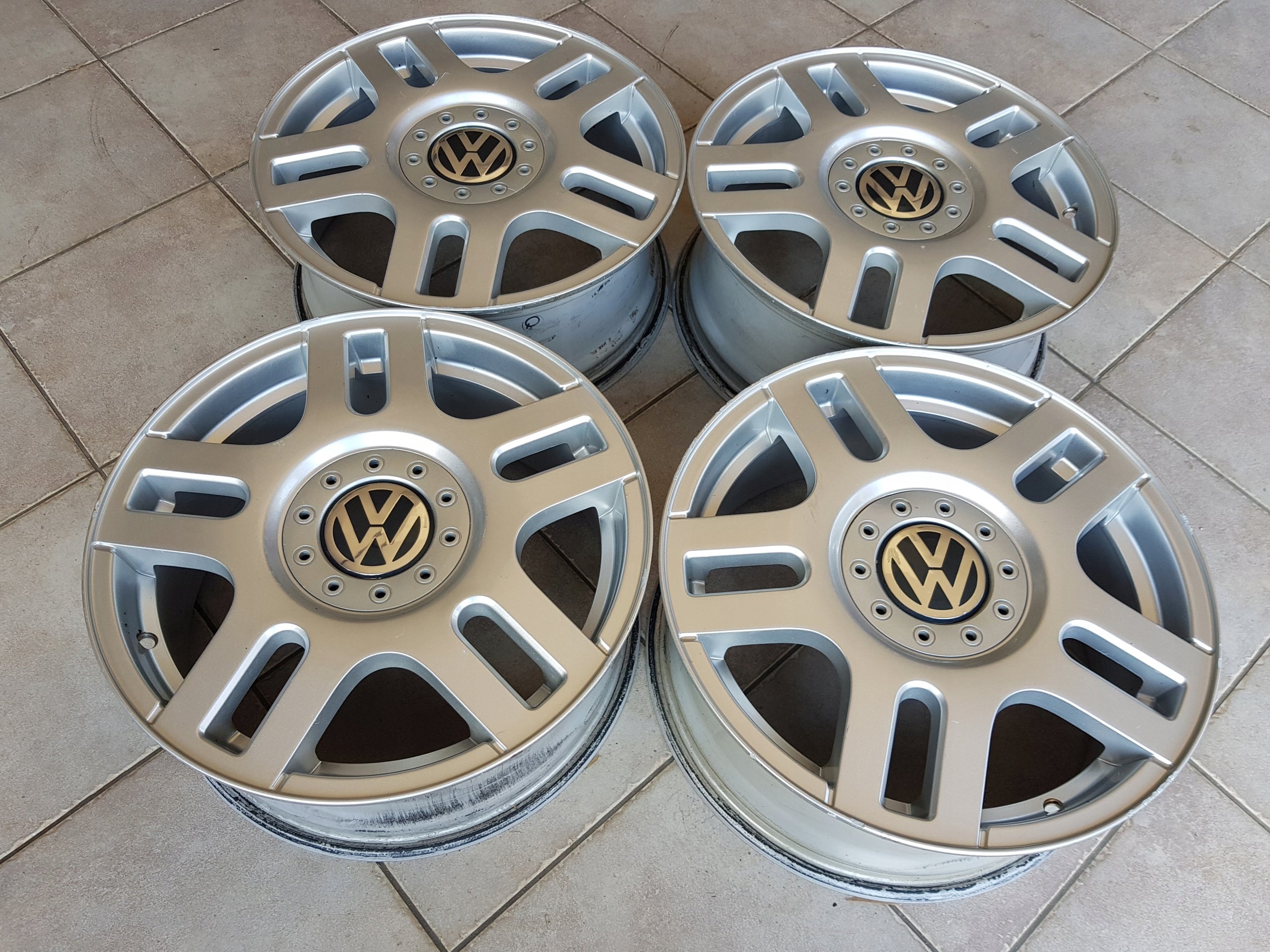 Alu Felge Volkswagen Polo Fox Beetle Golf T4 16 Zoll 6.5J 5x100 42ET 1J0601025F