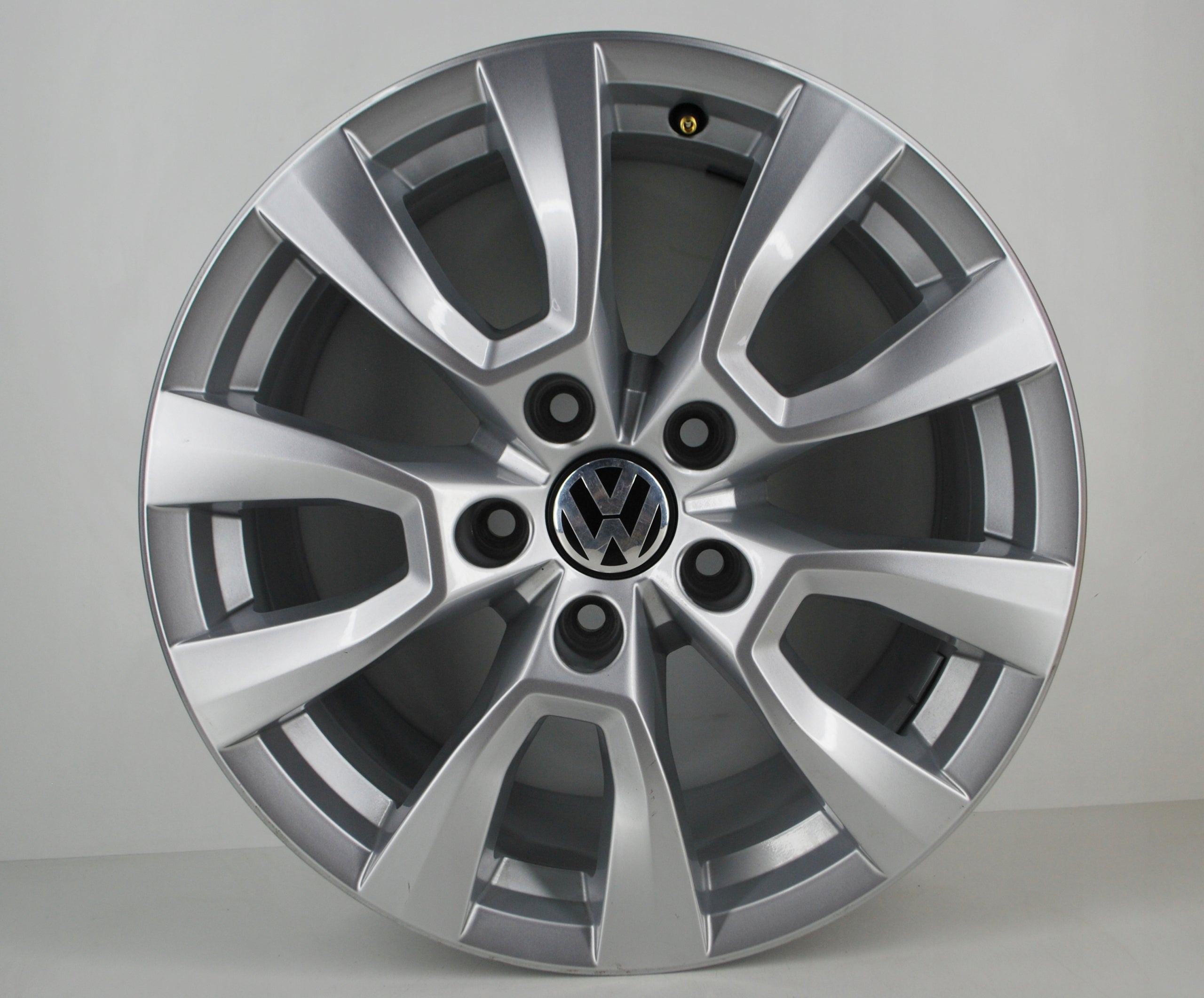 Alu Felge Volkswagen Golf Aluminum rim 17 Zoll 8.0J 5x120 49ET 2H6601025A