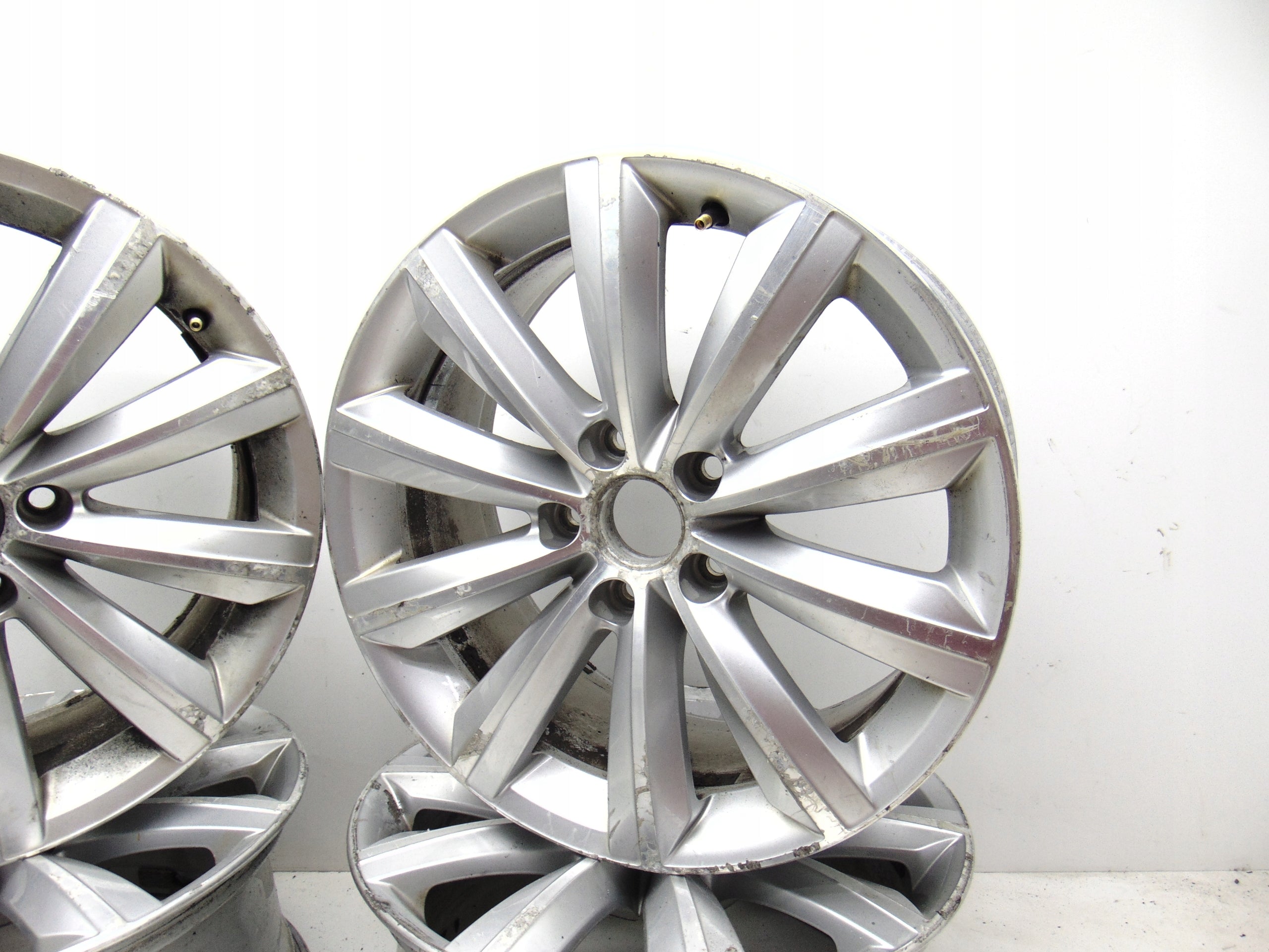 Alu Felge Volkswagen Passat Aluminum rim 17 Zoll 7.5J 5x112 3AA601025F