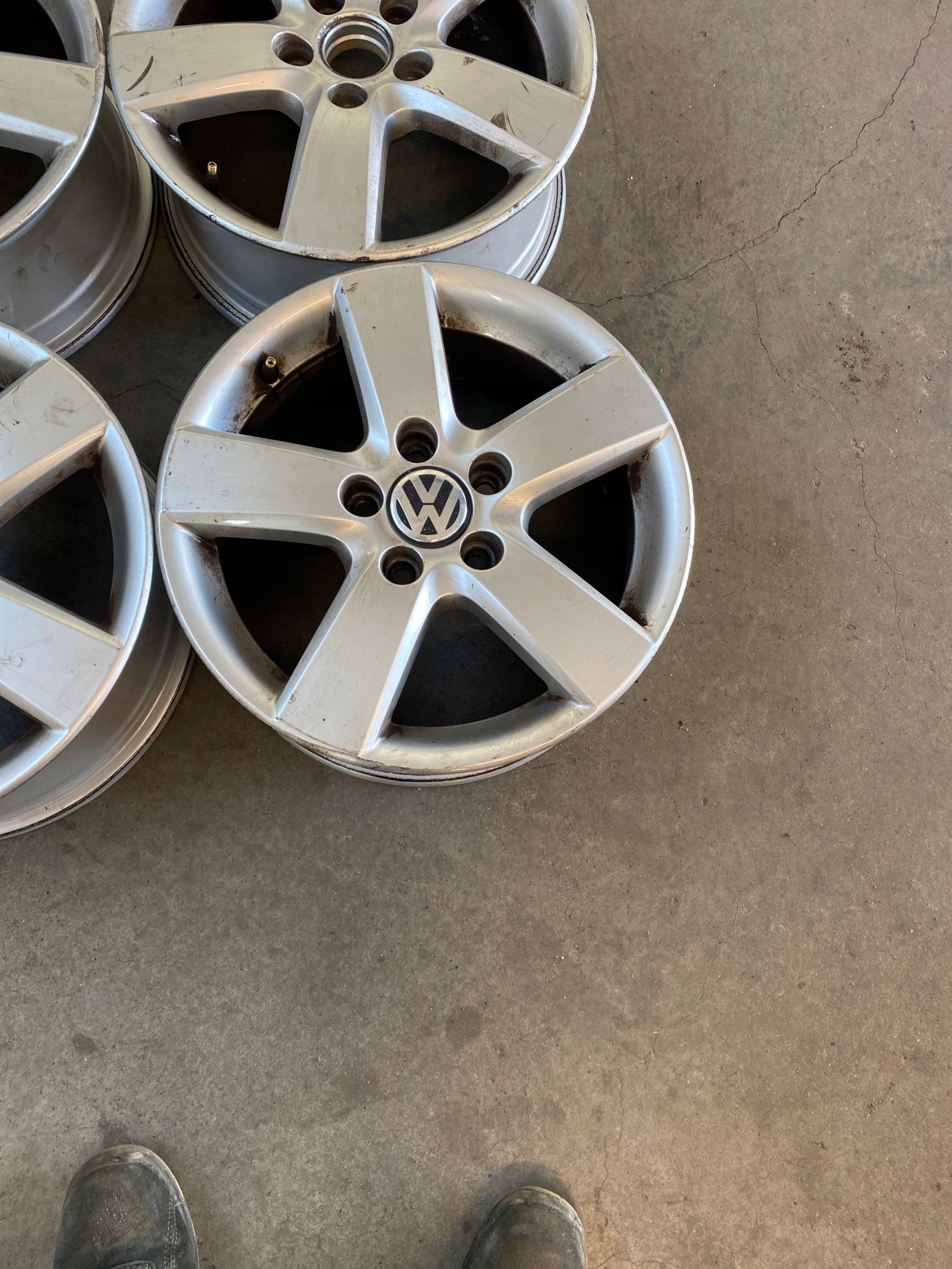 Alu Felge Volkswagen T5 Aluminum rim 16 Zoll 6.5J 5x112 50ET