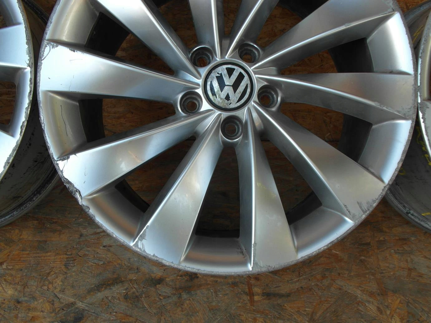 Alu Felge Volkswagen Scirocco CC Passat 18 Zoll 8.0J 5x112 3C8601025D