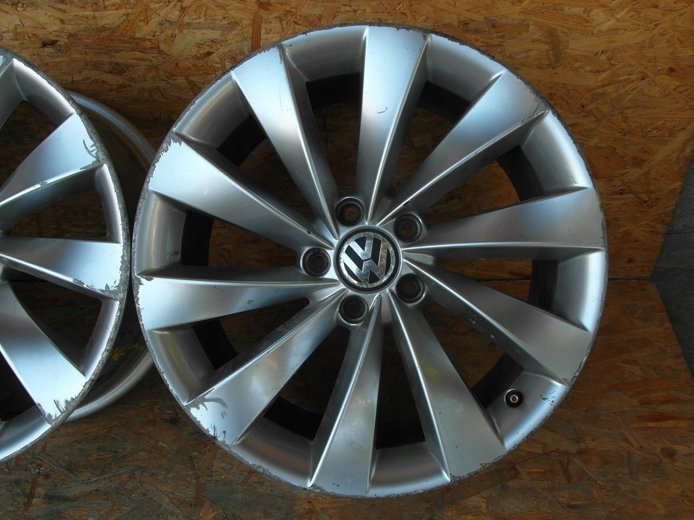 Alu Felge Volkswagen Scirocco CC Passat 18 Zoll 8.0J 5x112 3C8601025D