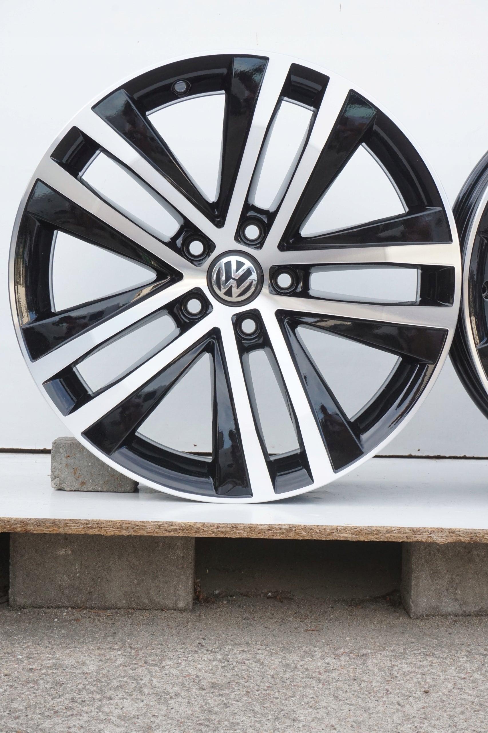 Alu Felge Volkswagen T3 Sharan 18 Zoll 7.5J 5x112 35ET 7N0601025F