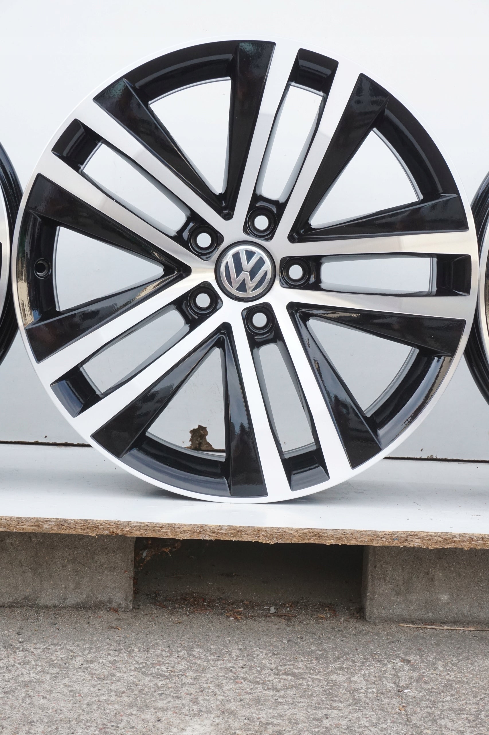 Alu Felge Volkswagen T3 Sharan 18 Zoll 7.5J 5x112 35ET 7N0601025F