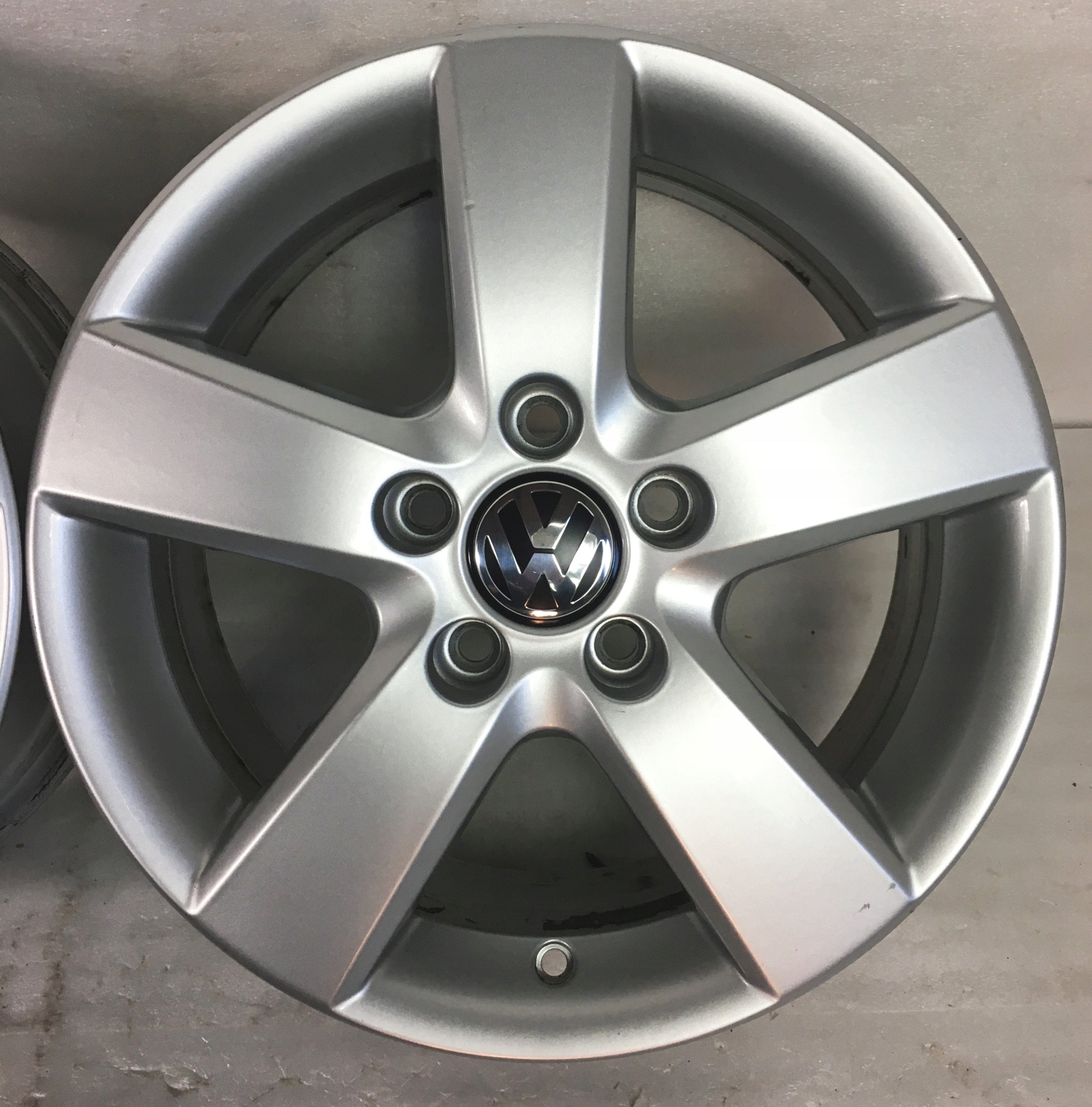 Alu Felge Volkswagen Passat Golf Caddy Sharan Eos Tiguan Jetta 16 Zoll 6.5J 5x112 50ET 1T0601025