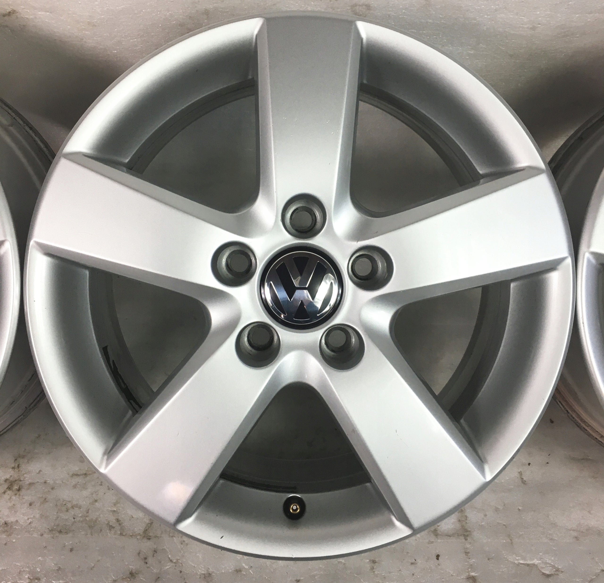 Alu Felge Volkswagen Passat Golf Caddy Sharan Eos Tiguan Jetta 16 Zoll 6.5J 5x112 50ET 1T0601025