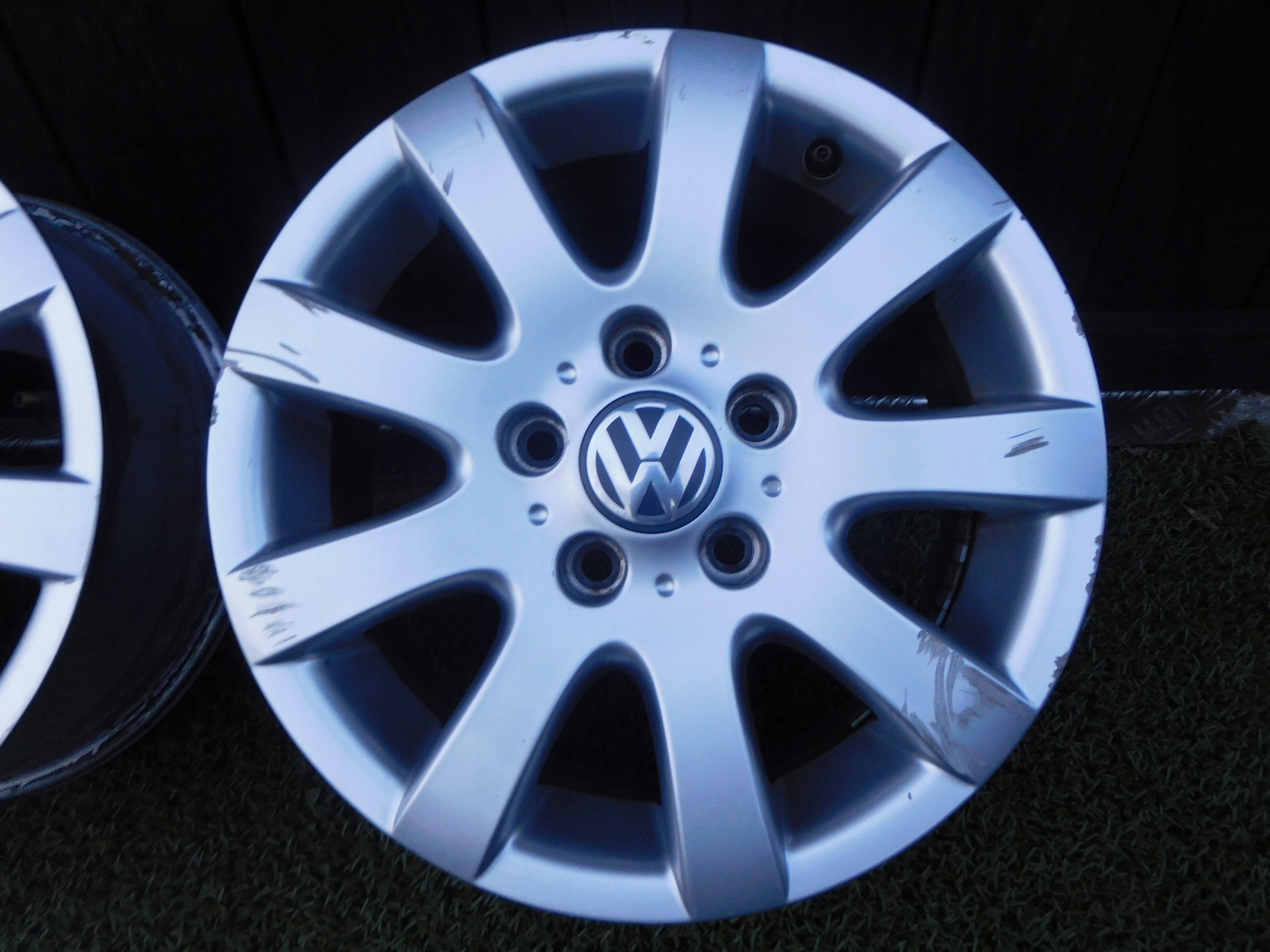 Alu Felge Volkswagen Golf Caddy Golf V Jetta T5 Touran 15 Zoll 6.5J 5x112 50ET 1K0601025A