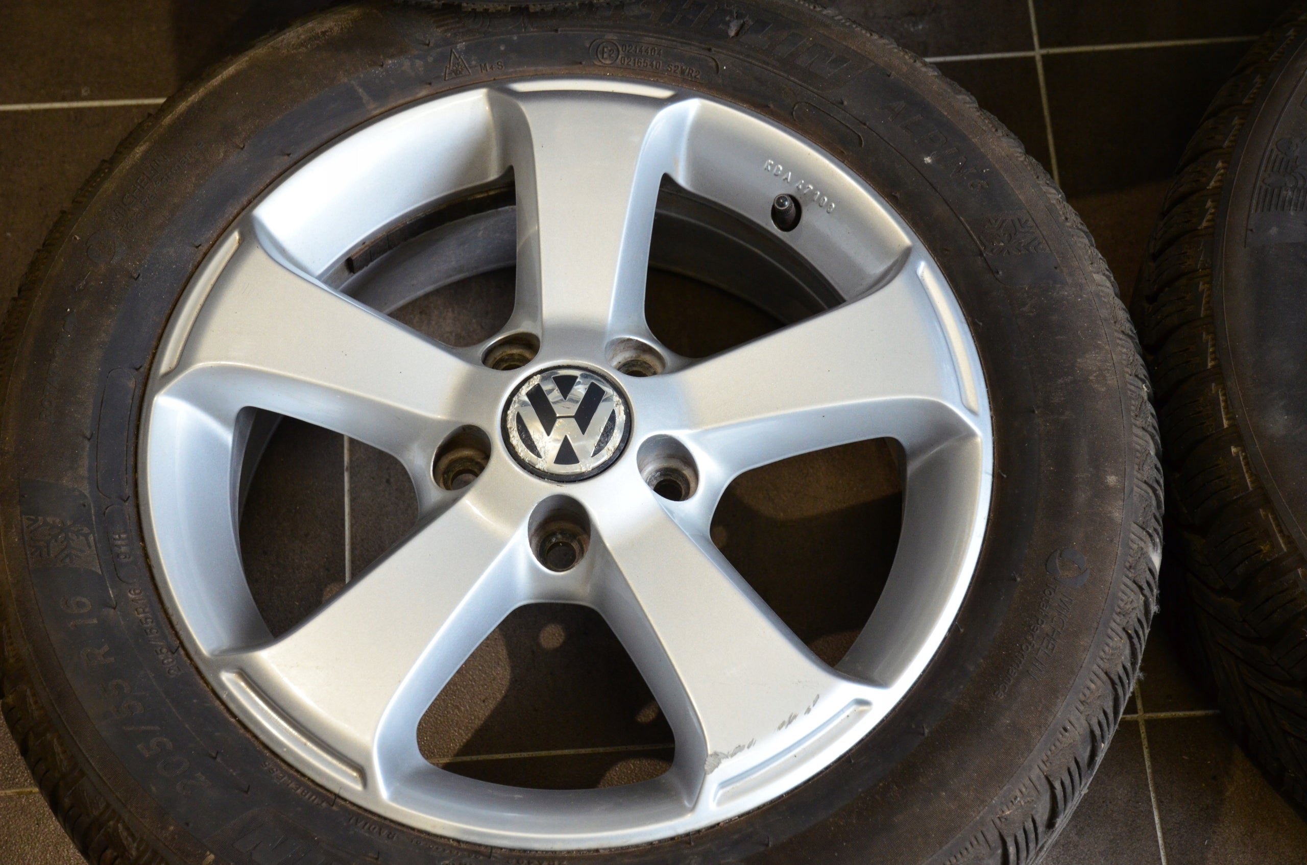 Alu Felge Volkswagen Golf Caddy Golf V Touran T4 16 Zoll 5x112 1T4071496C