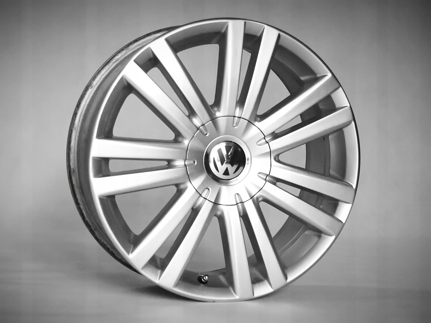 Alu Felge Volkswagen Golf Caddy Jetta Touran T4 17 Zoll 7.0J 5x112 47ET 1T0601025F