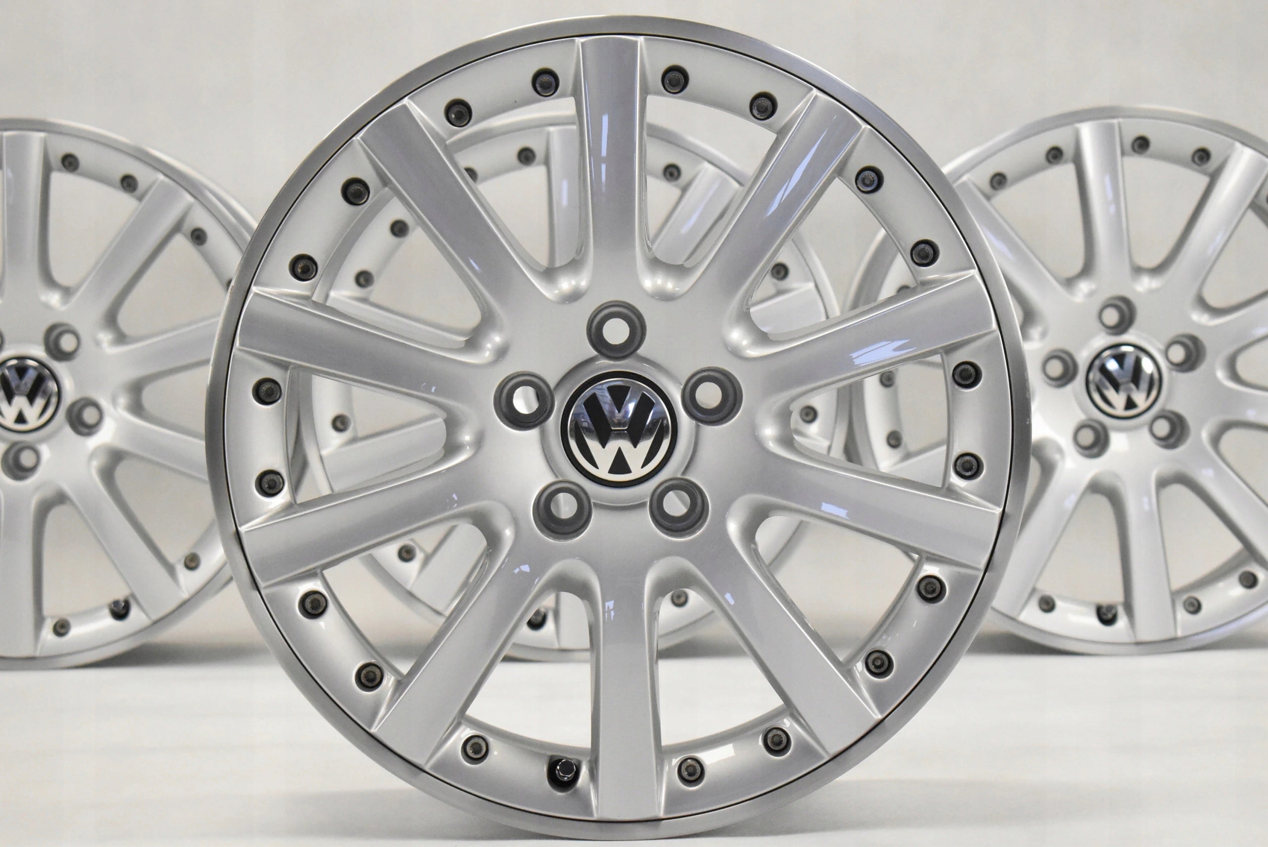 Alu Felge Volkswagen Caddy T5 Sharan Golf 17 Zoll 7.0J 5x112 54ET 1K0601025K