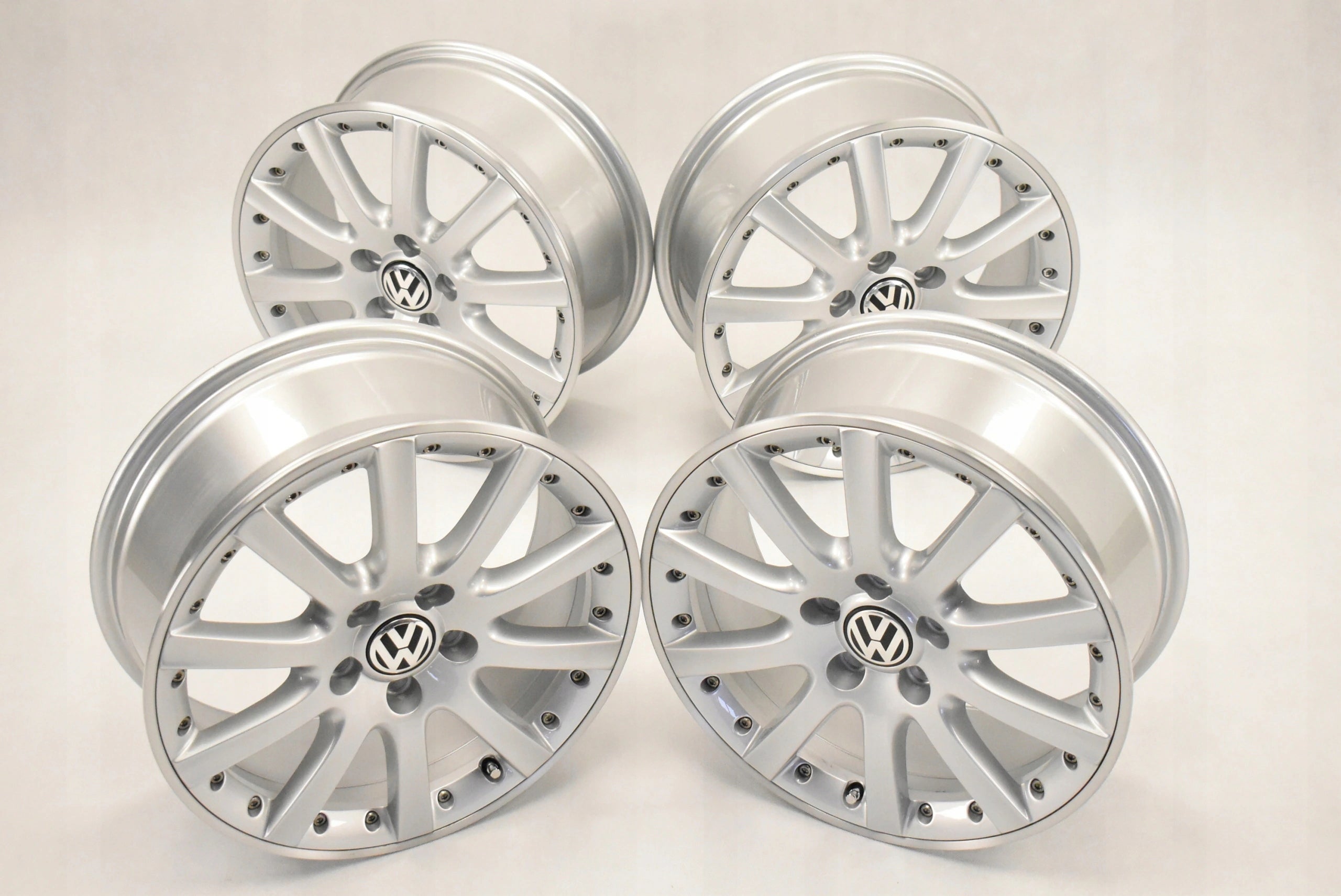 Alu Felge Volkswagen Caddy T5 Sharan Golf 17 Zoll 7.0J 5x112 54ET 1K0601025K