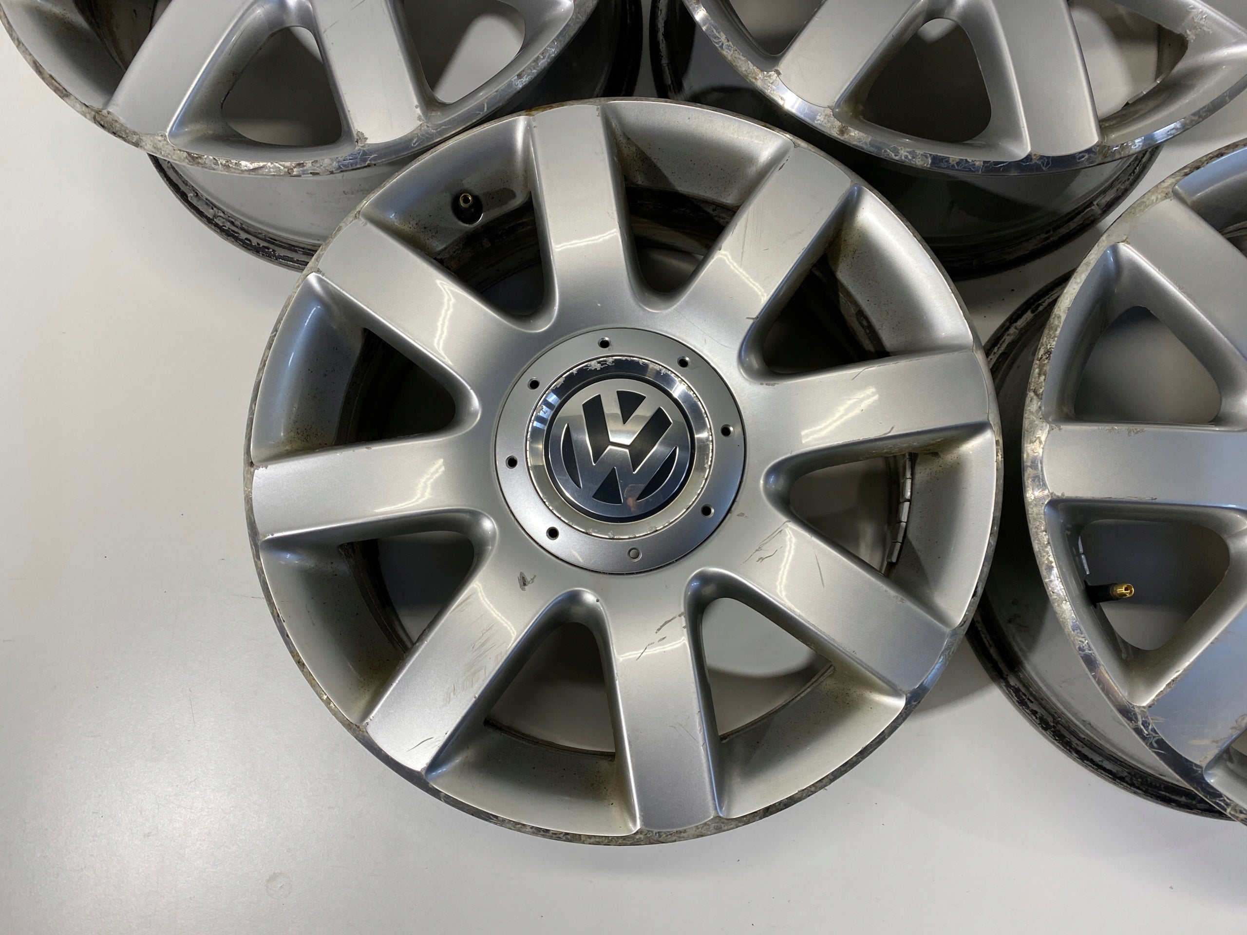 Alu Felge Volkswagen Caddy T5 Touran Golf 16 Zoll 6.5J 5x112 50ET 1K0601025R