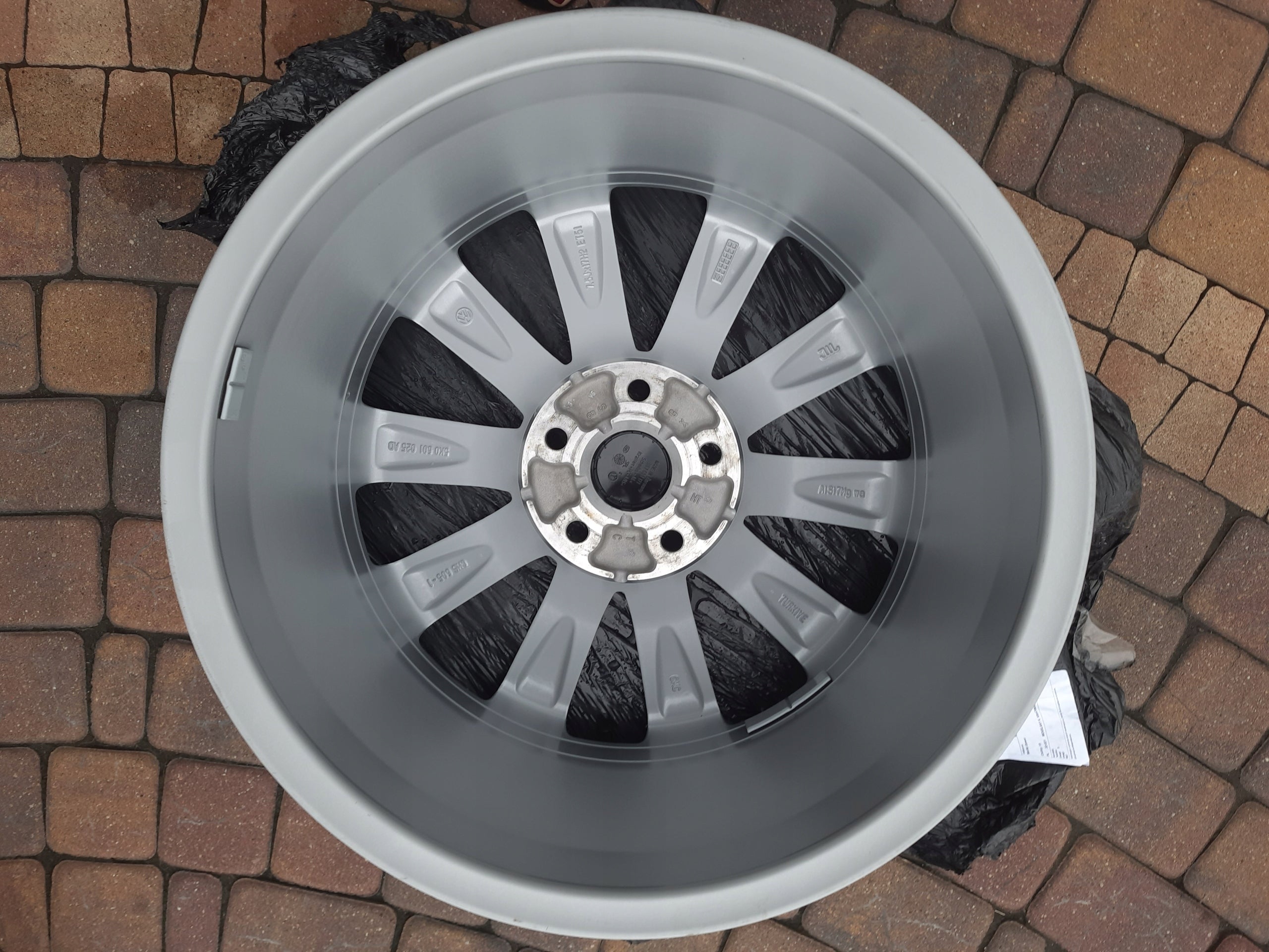 Alu Felge Volkswagen Caddy Touran Golf Aluminum rim 17 Zoll 7.5J 5x112 51ET