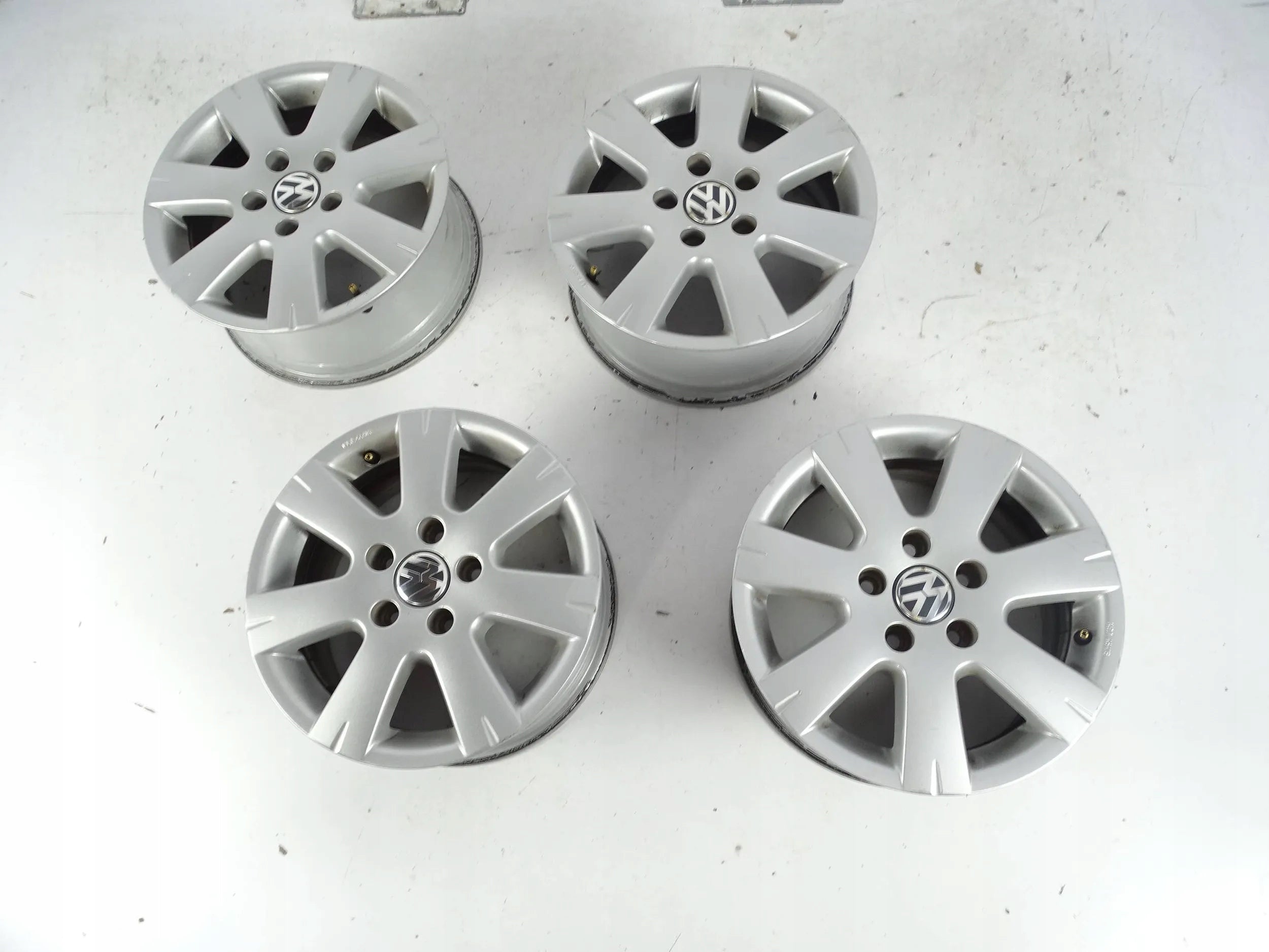 Alu Felge Volkswagen Caddy T5 Aluminum rim 15 Zoll 6.5J 5x112 50ET 2K1071495