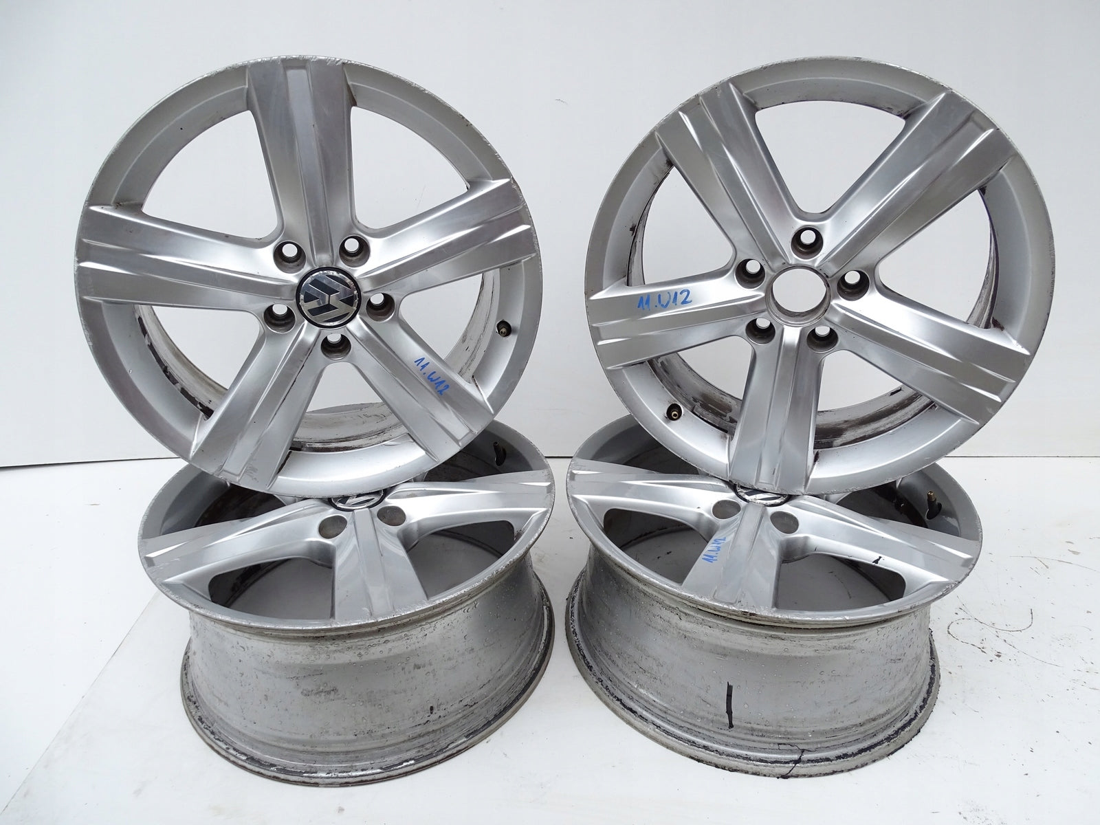 Alu Felge Volkswagen CC Golf Passat Eos Golf V Golf VI Touran T4 17 Zoll 7.5J 5x112 3AA601025EF