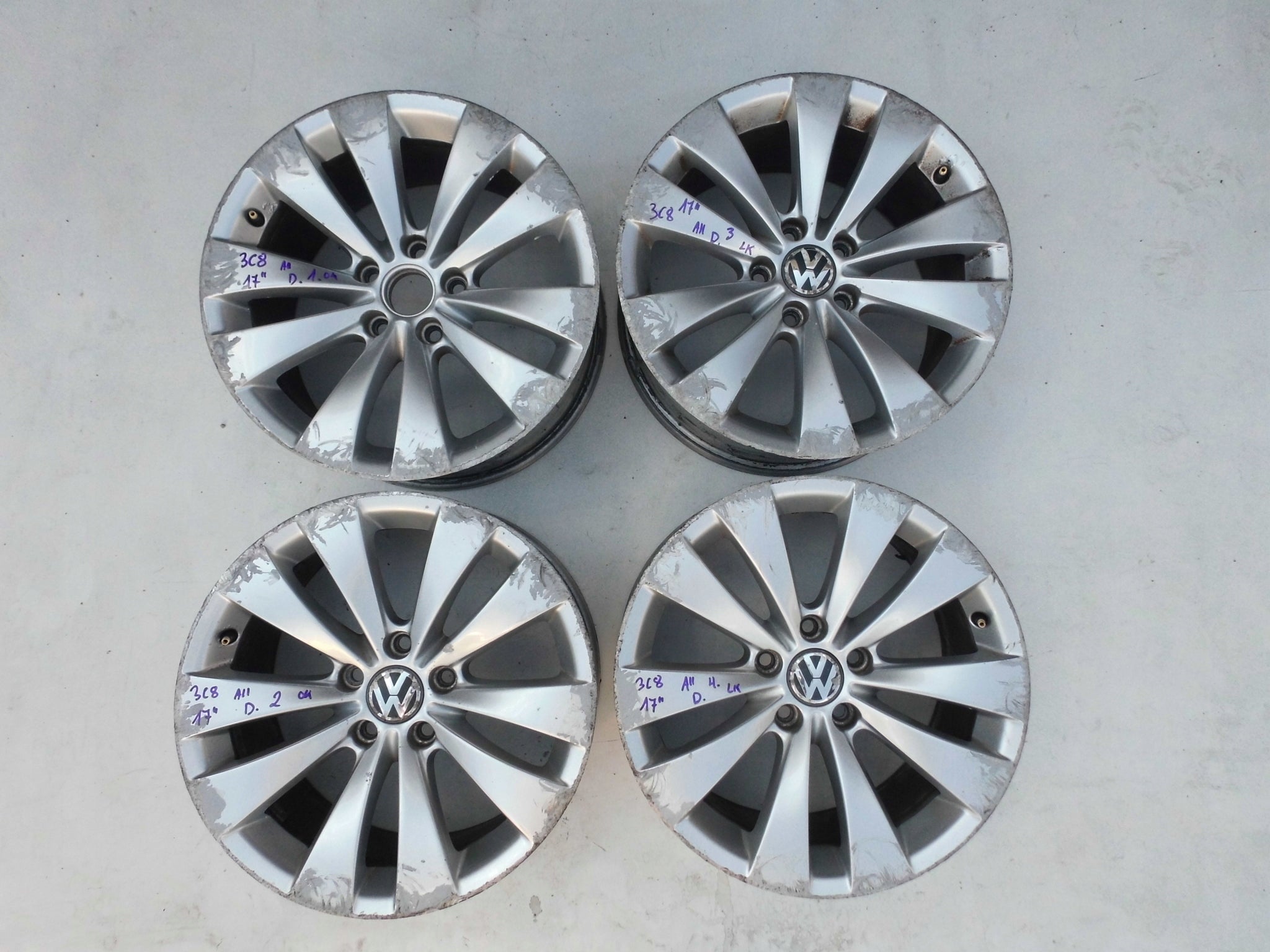 Alu Felge Volkswagen CC Passat Golf Eos Scirocco 17 Zoll 8.0J 5x112 41ET 3C8601025A