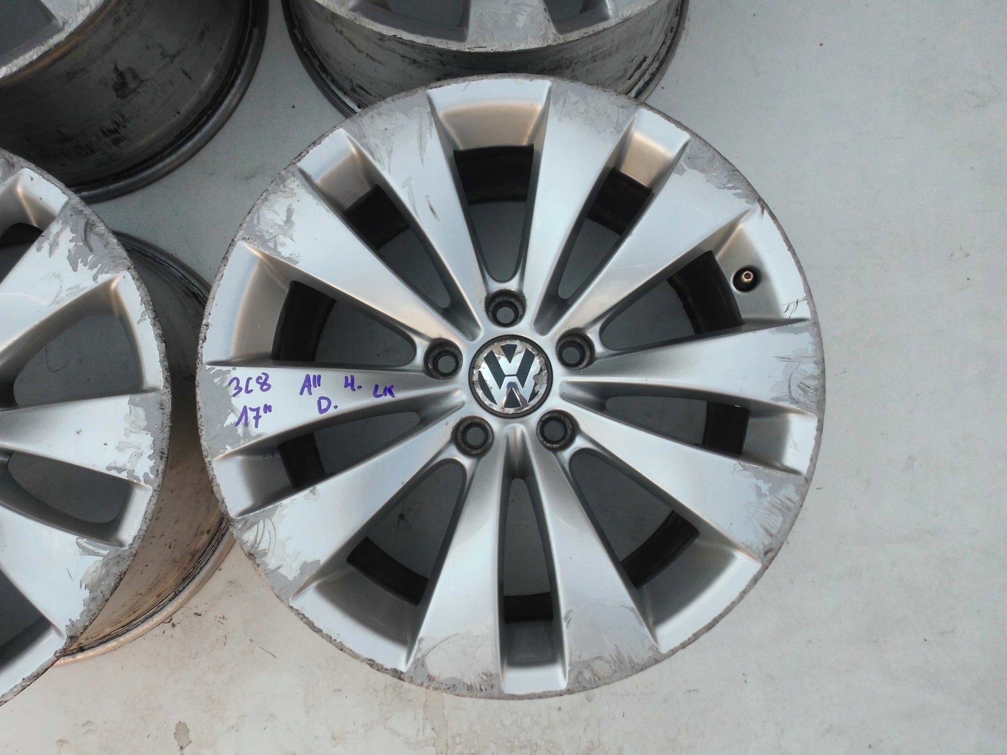 Alu Felge Volkswagen CC Passat Golf Eos Scirocco 17 Zoll 8.0J 5x112 41ET 3C8601025A