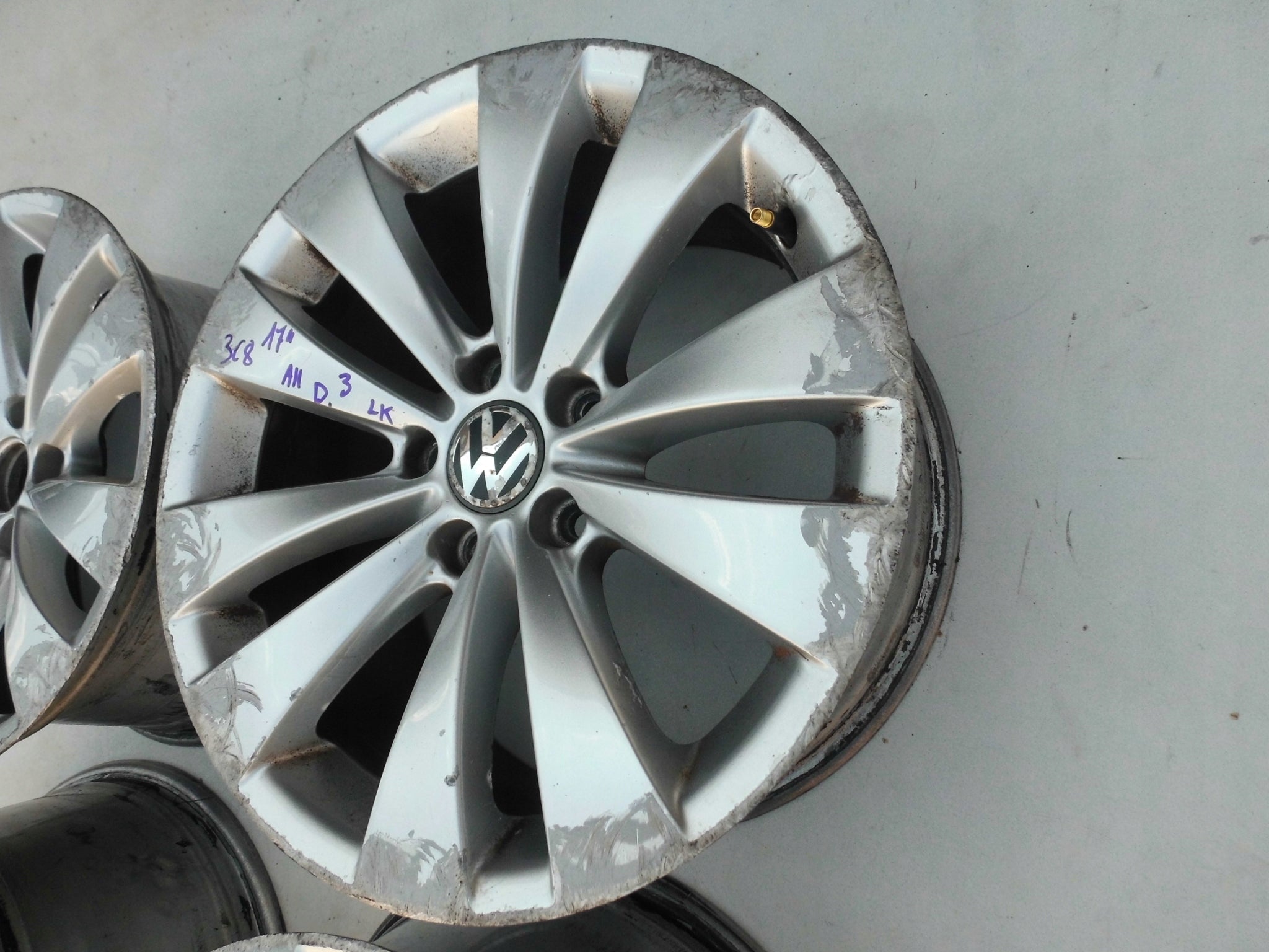 Alu Felge Volkswagen CC Passat Golf Eos Scirocco 17 Zoll 8.0J 5x112 41ET 3C8601025A