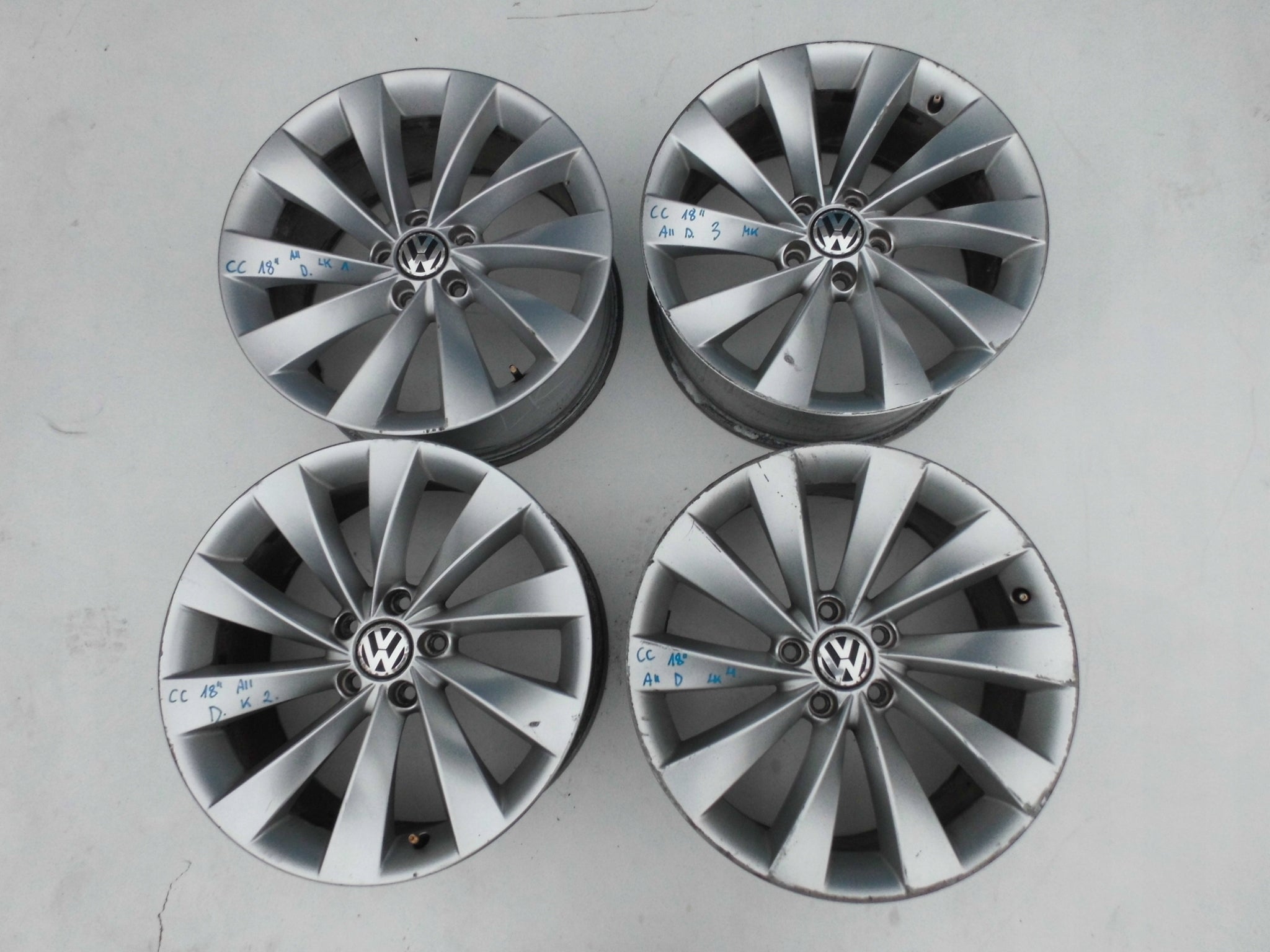 Alu Felge Volkswagen CC Passat Eos Scirocco Touran 18 Zoll 8.0J 5x112 41ET 3C8601025D