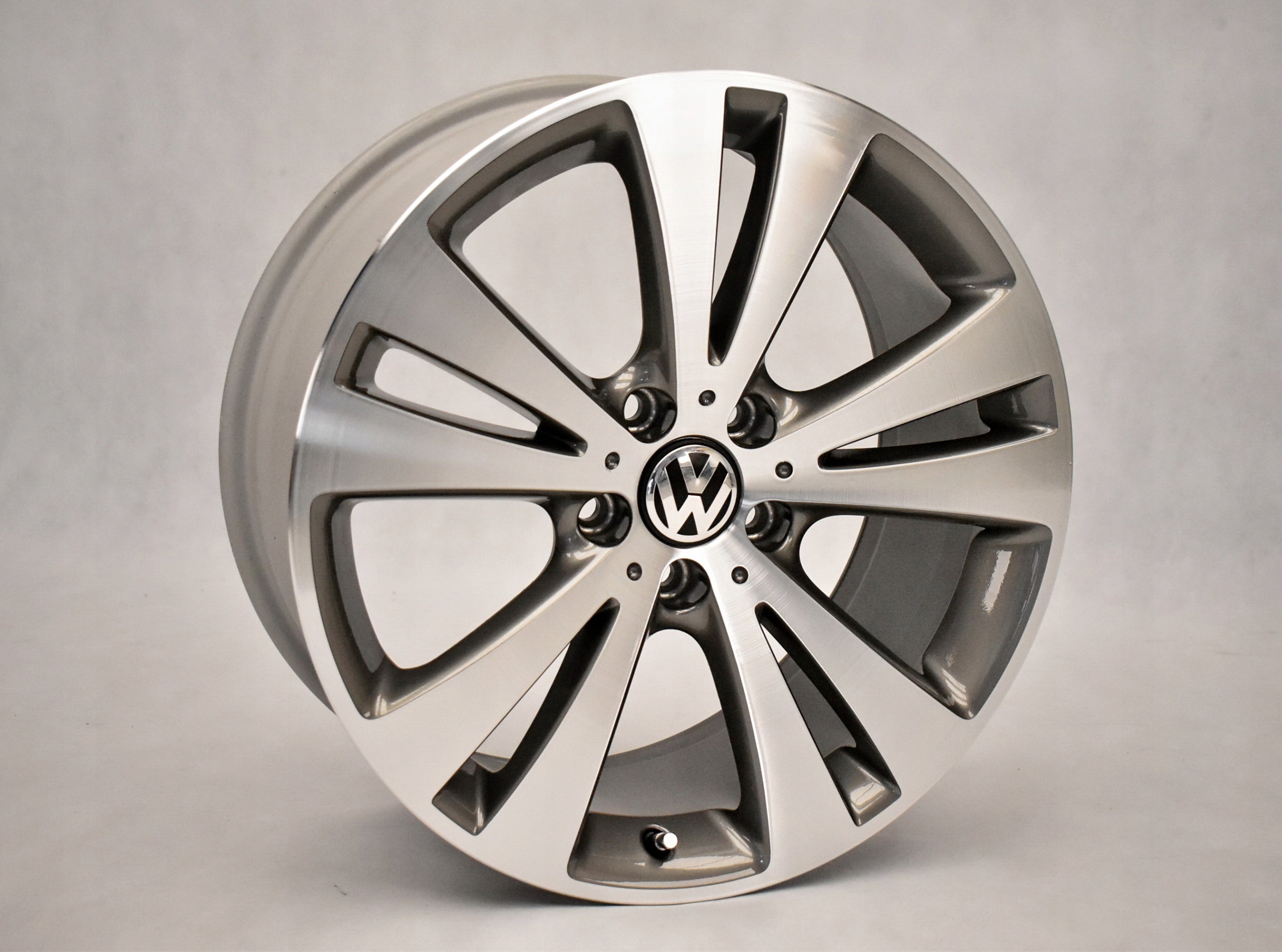  Alu Felge Volkswagen CC Eos Passat T4 18 Zoll 8.0J 5x112 44ET 3C0601025T product image