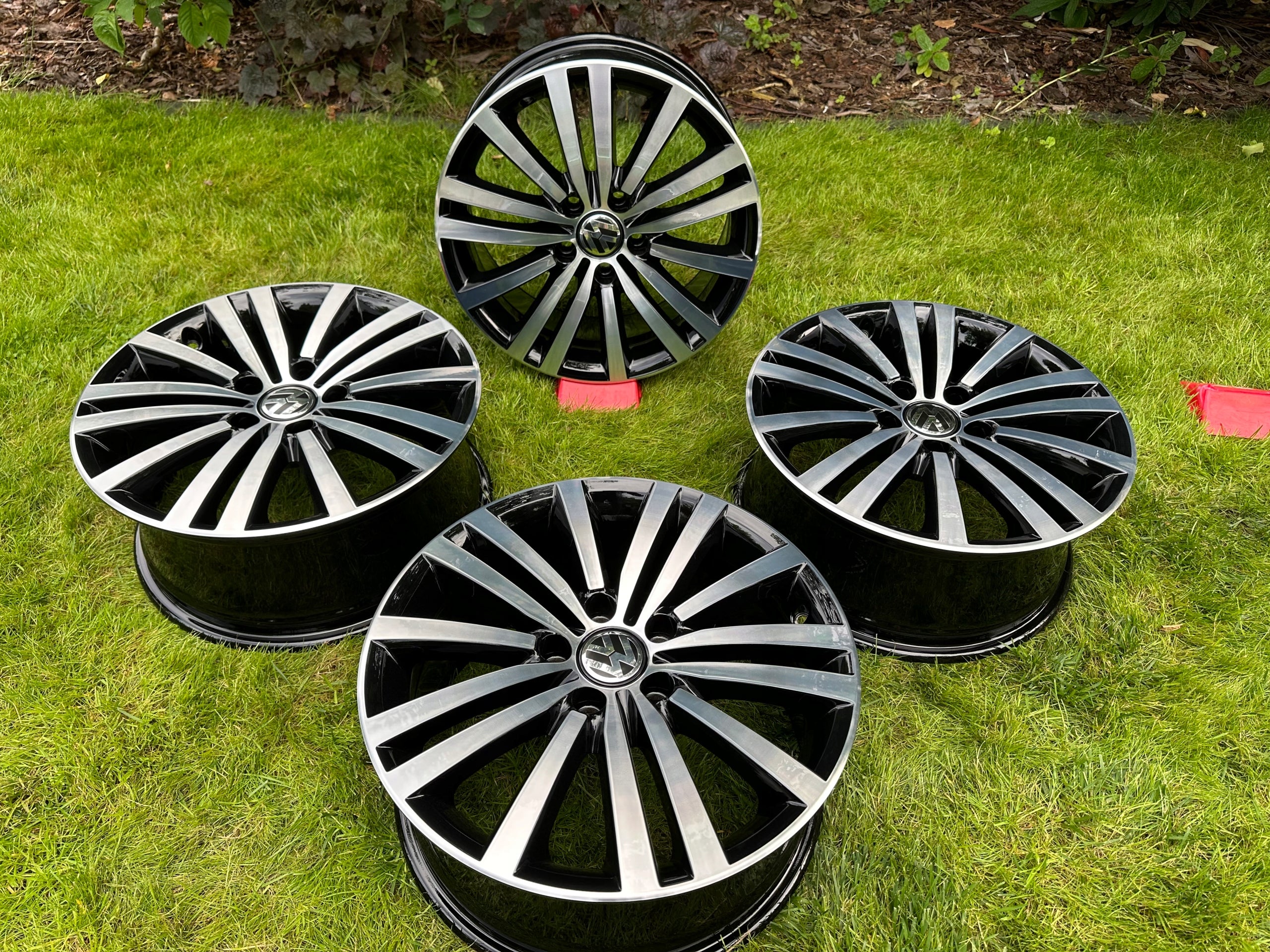 Alu Felge Volkswagen Passat Eos CC T4 17 Zoll 7.5J 5x112 47ET 3AA601025GS