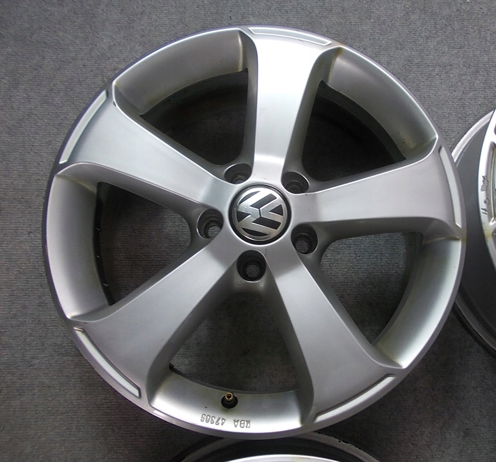 Alu Felge Volkswagen T3 CC Passat 17 Zoll 6.5J 5x112 39ET 1K8071497